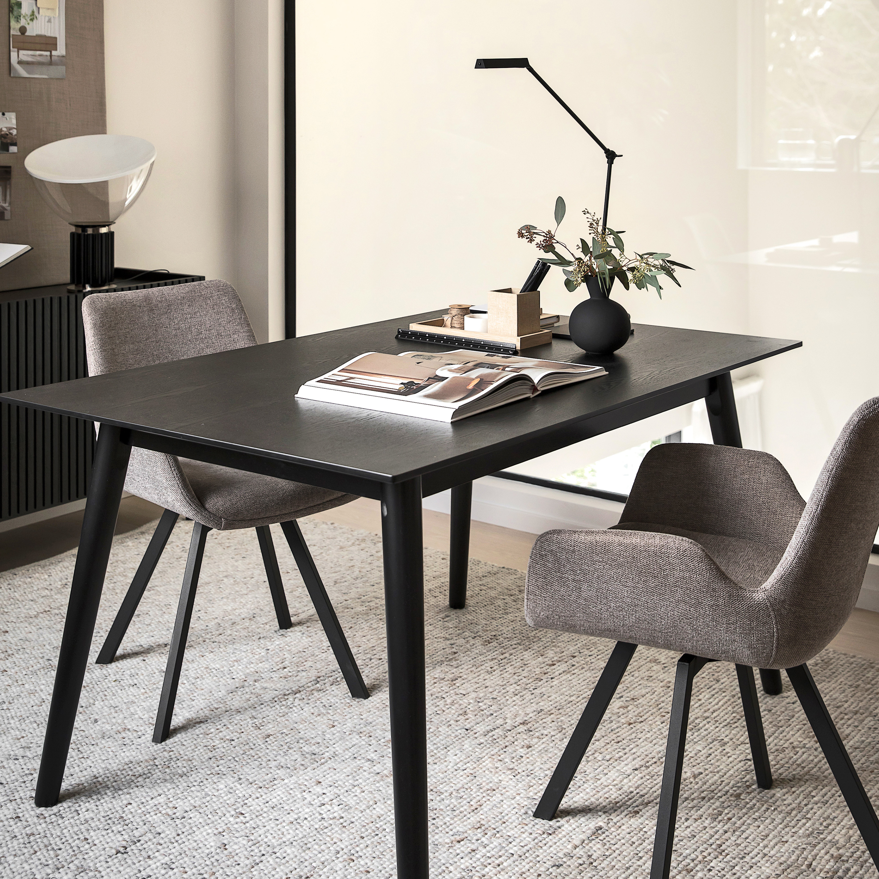 Rowico Home Lotta Matbord Svart 140x90cm