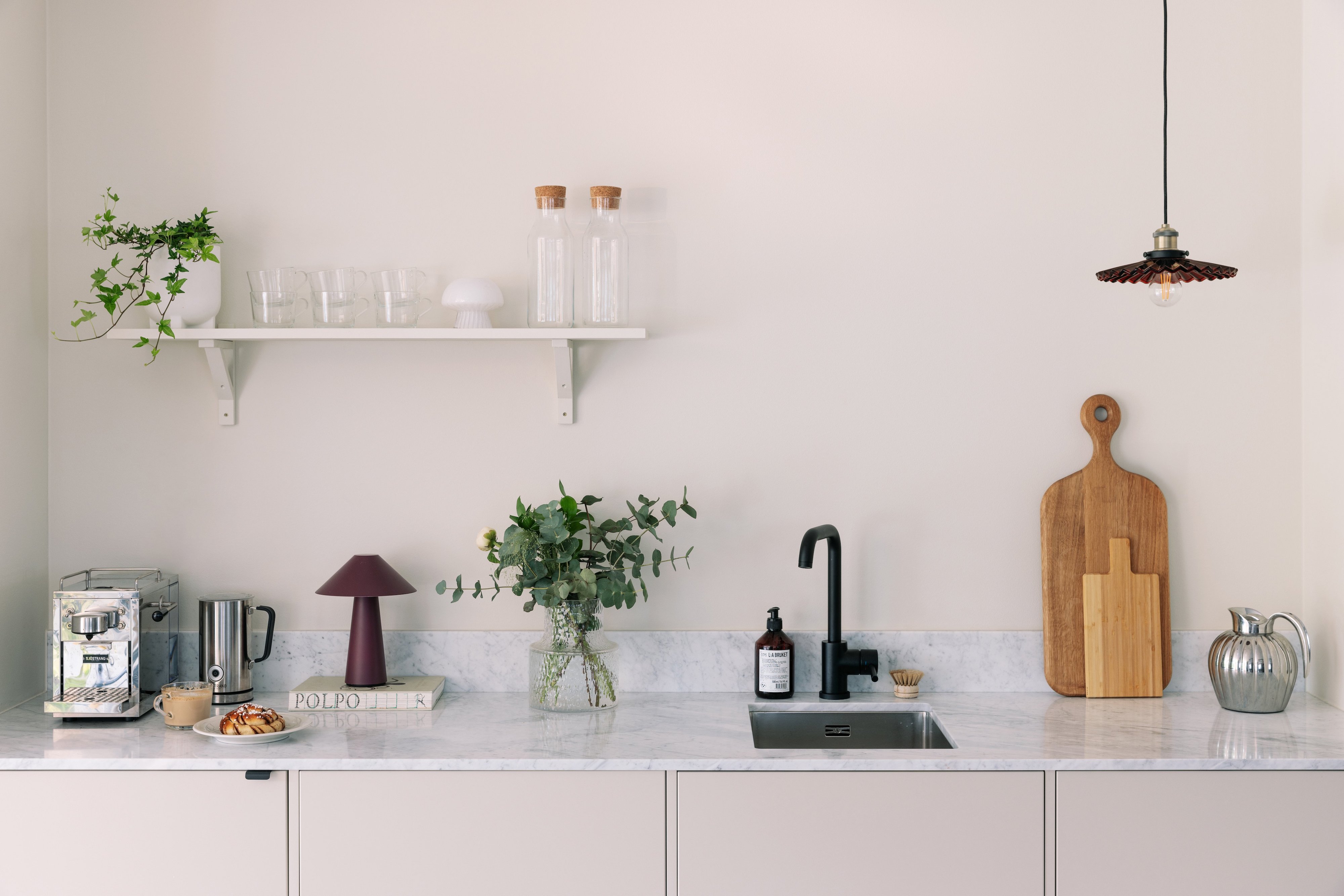 Globen Lighting Cobbler Taklampe Burgunder Ø25