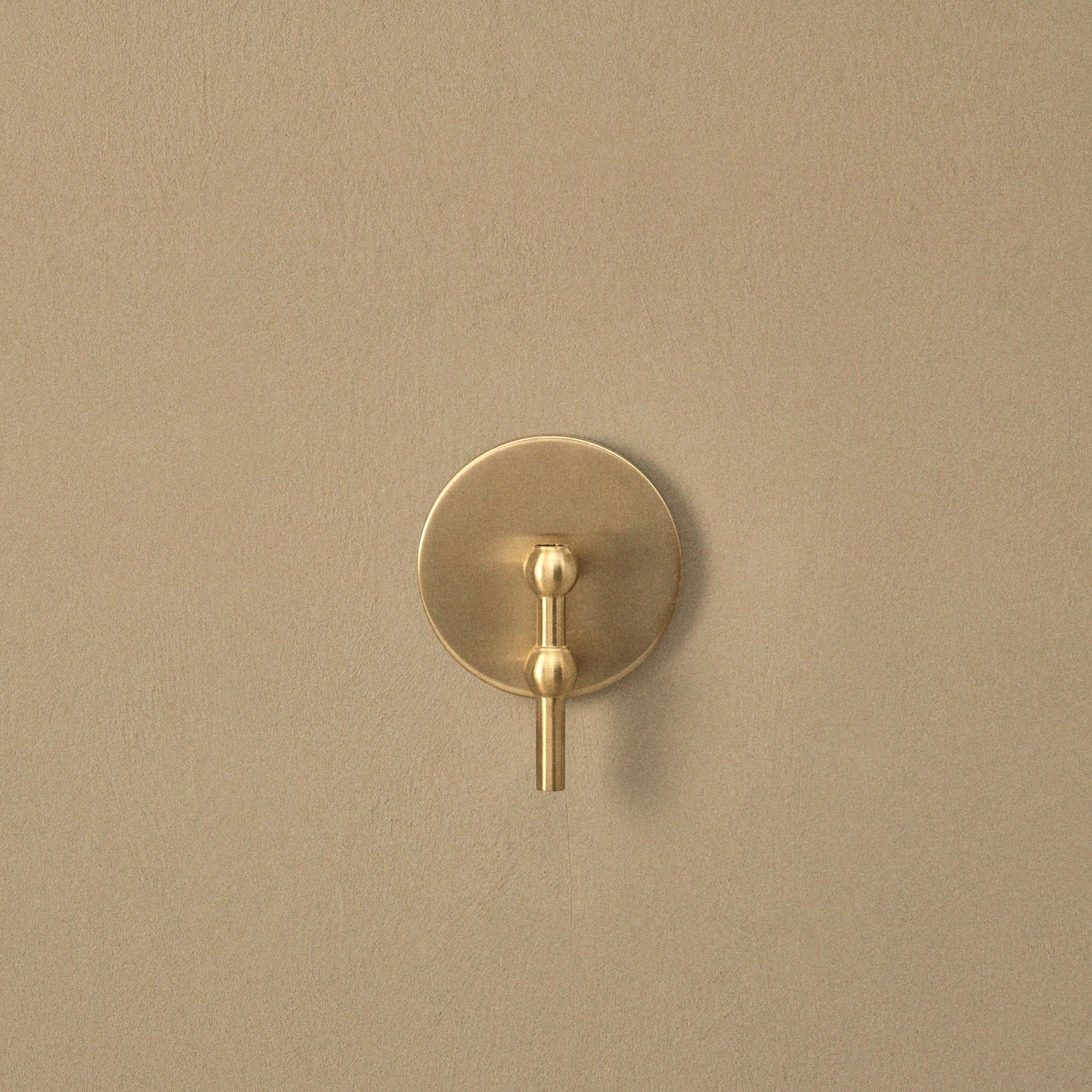 Stoff STOFF Nagel Väggljusstake Brushed Brass