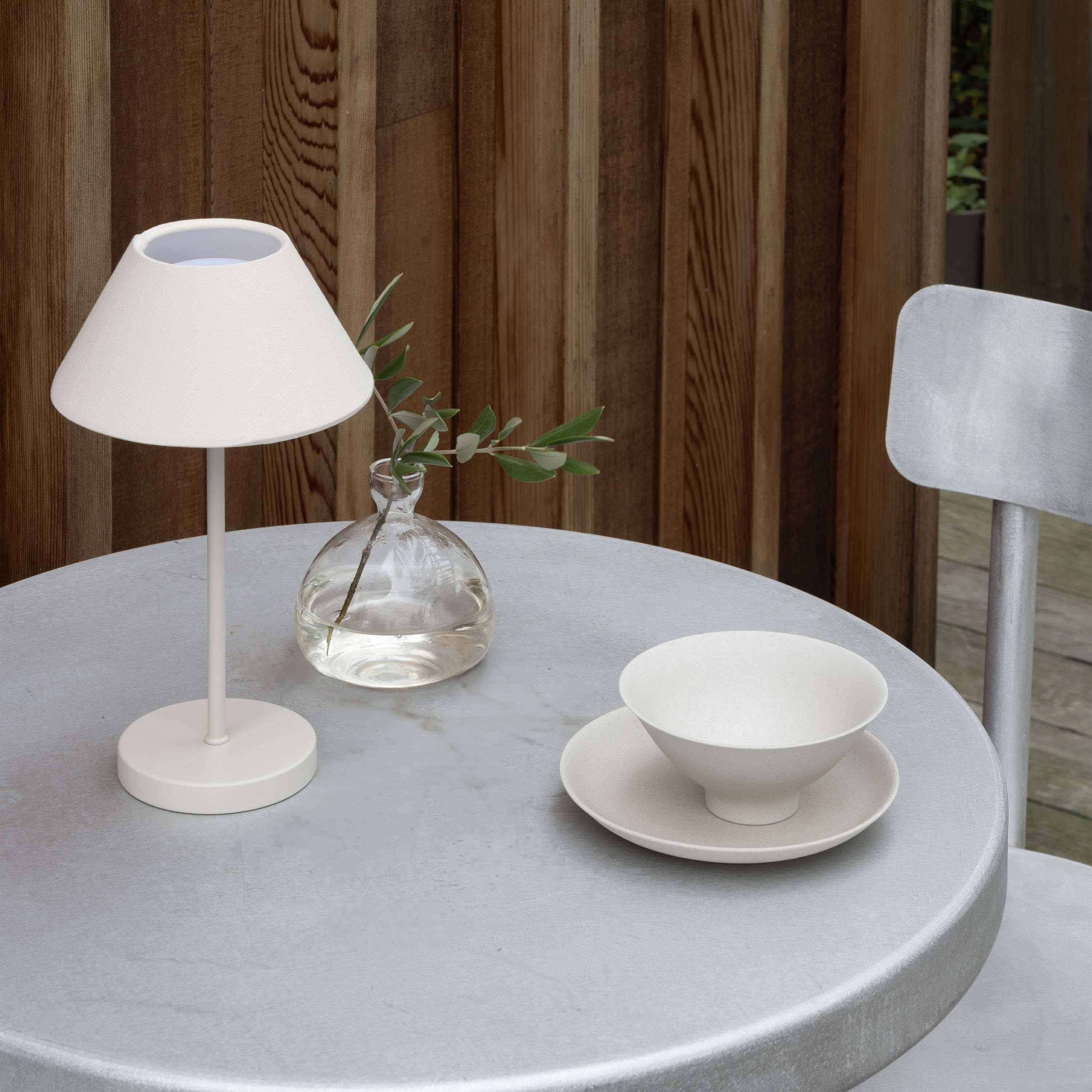 Watt &amp; Veke Teya Tragbare Tischleuchte Offwhite 26cm