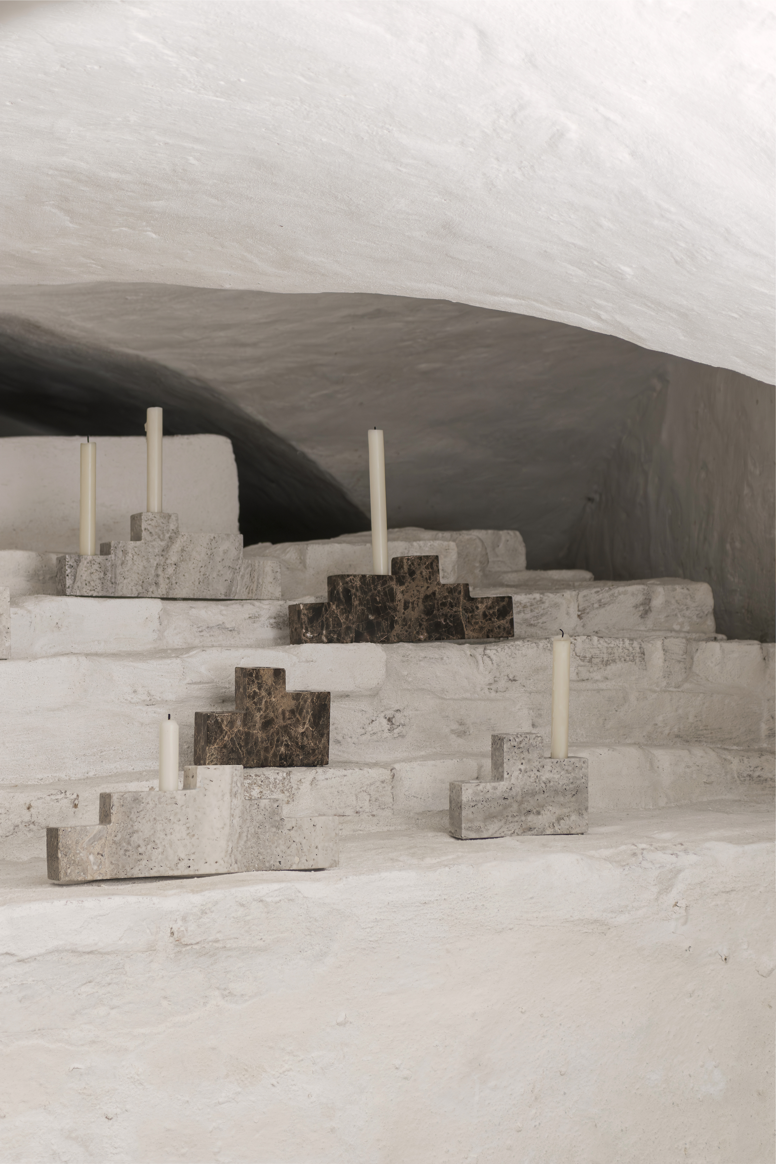 Mette Ditmer Step Six Kerzenhalter Travertin Kreide