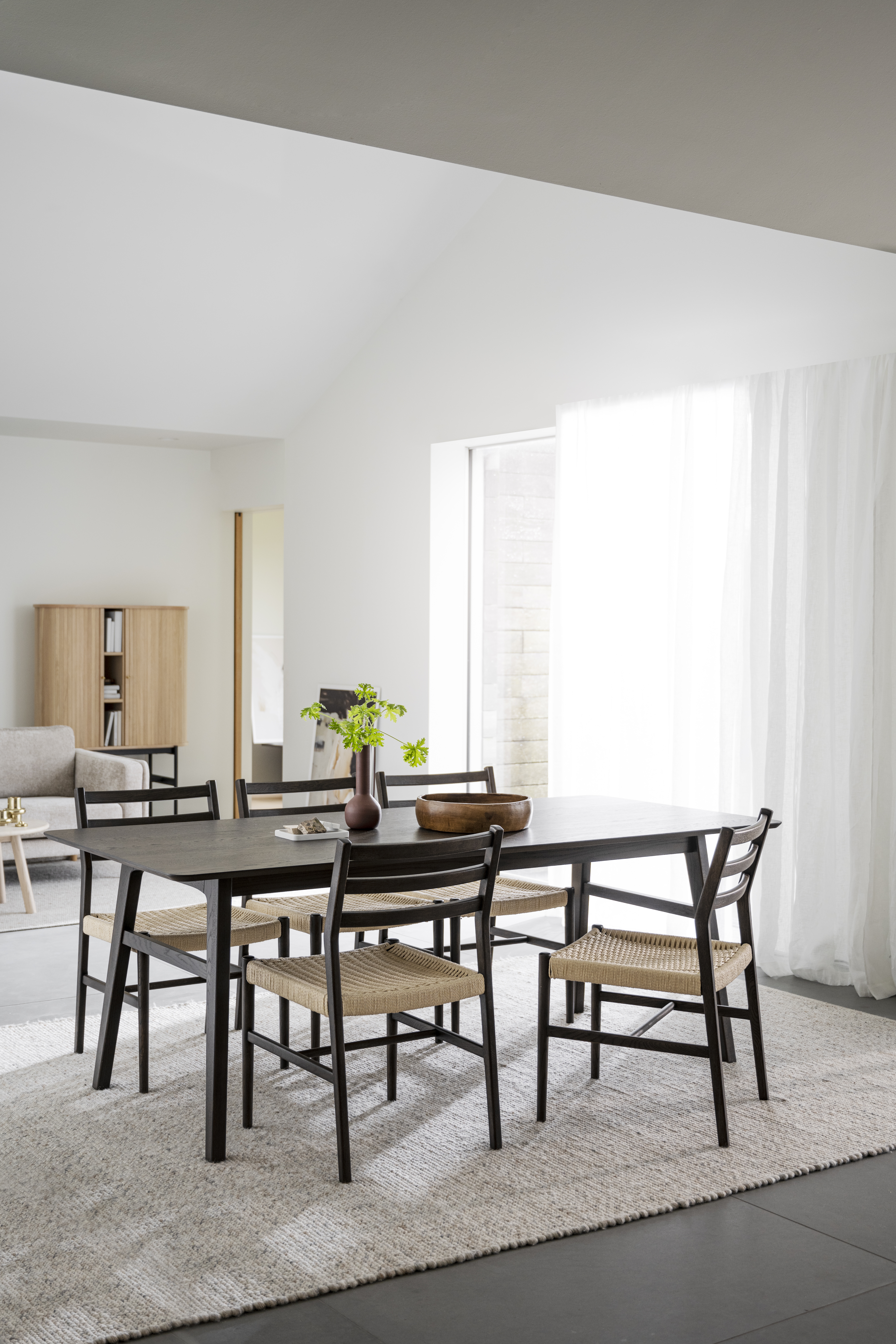 Rowico Home Harlan Matstol Brun Ek