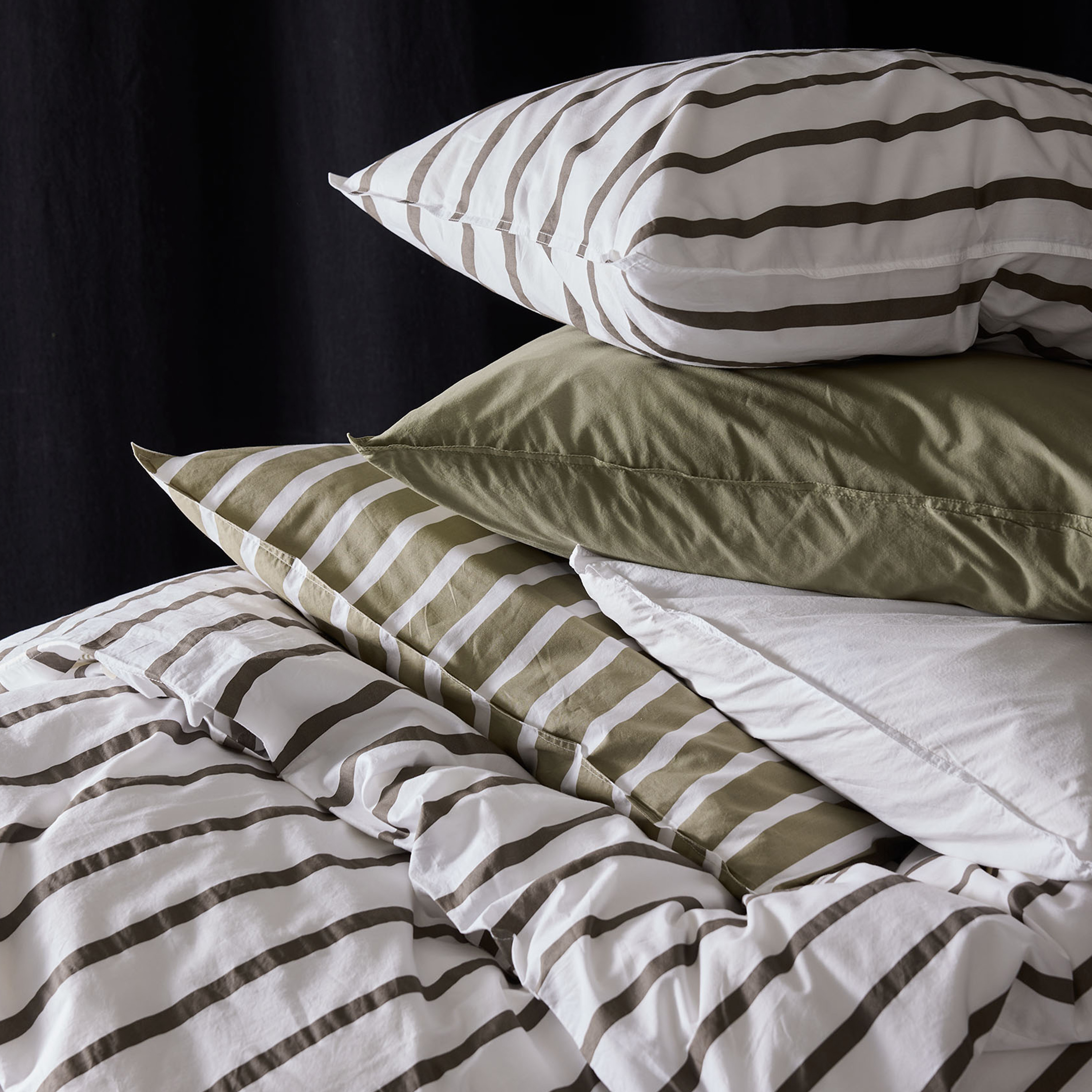 Tell me more Tyynyliina Olive Stripe 50x60cm