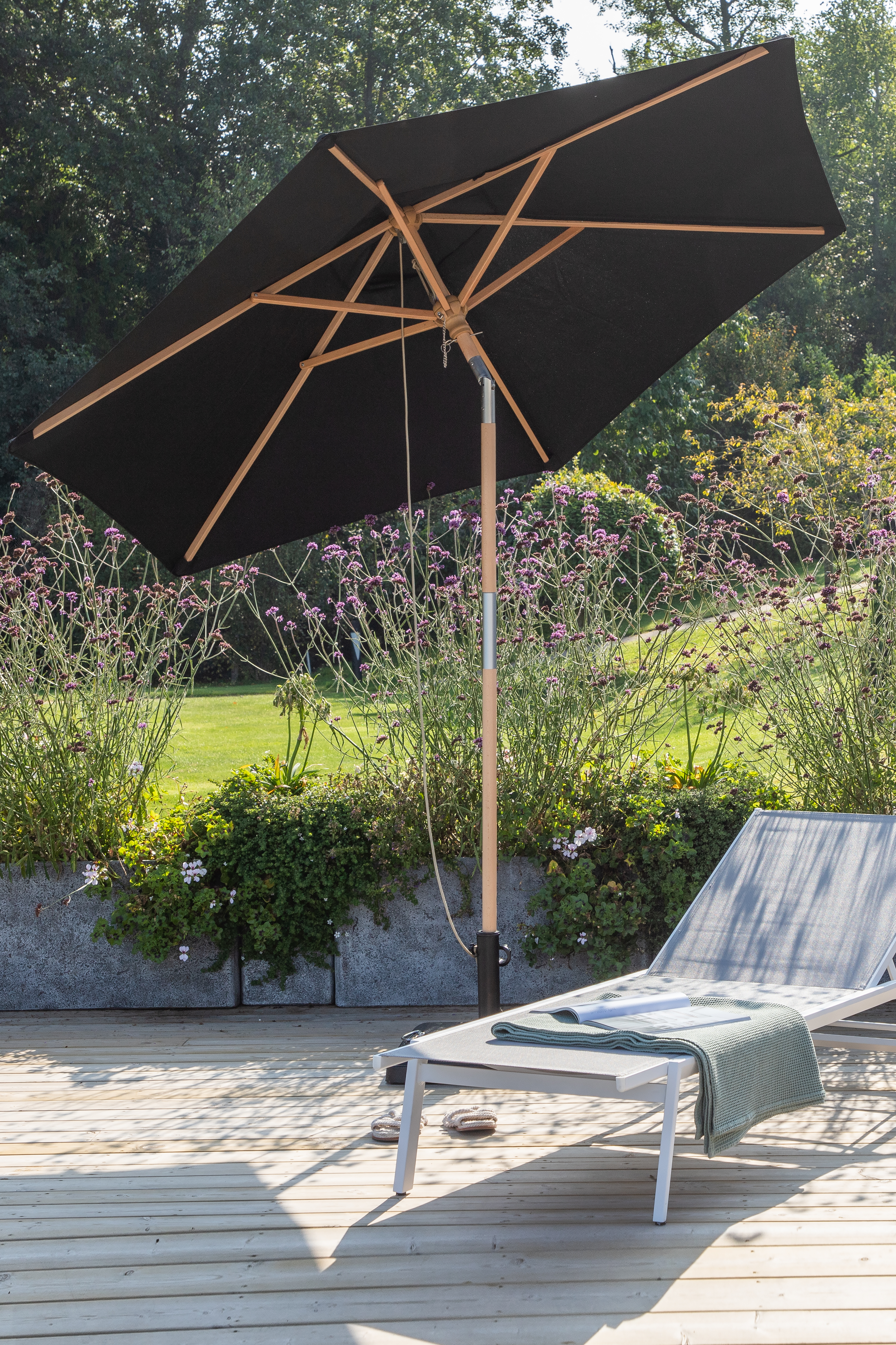 Venture Home Corypho Parasoll Svart