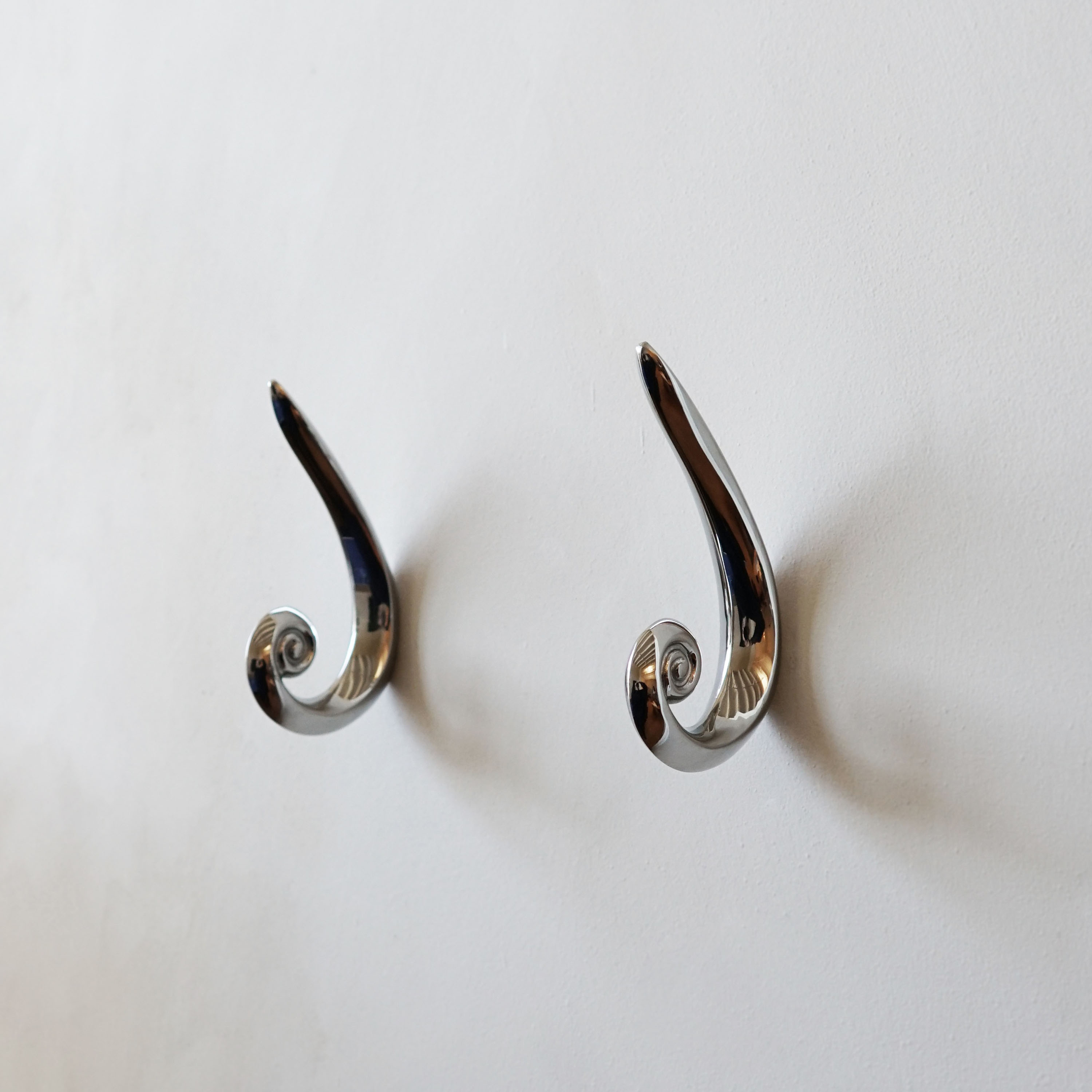 Hein Studio Noelle Väggkrok Titanium