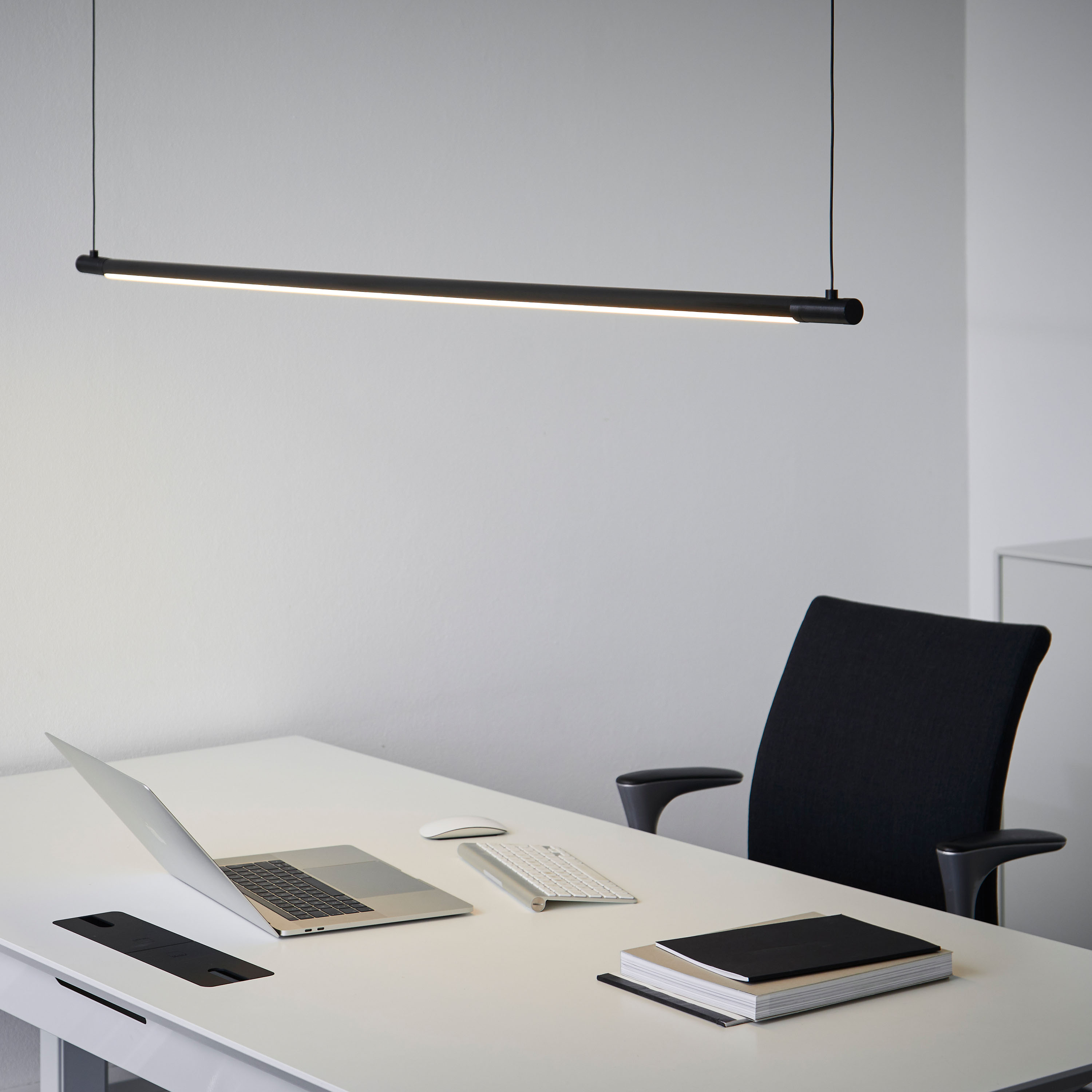 LOOM Design Straw Taklampa Black 150cm