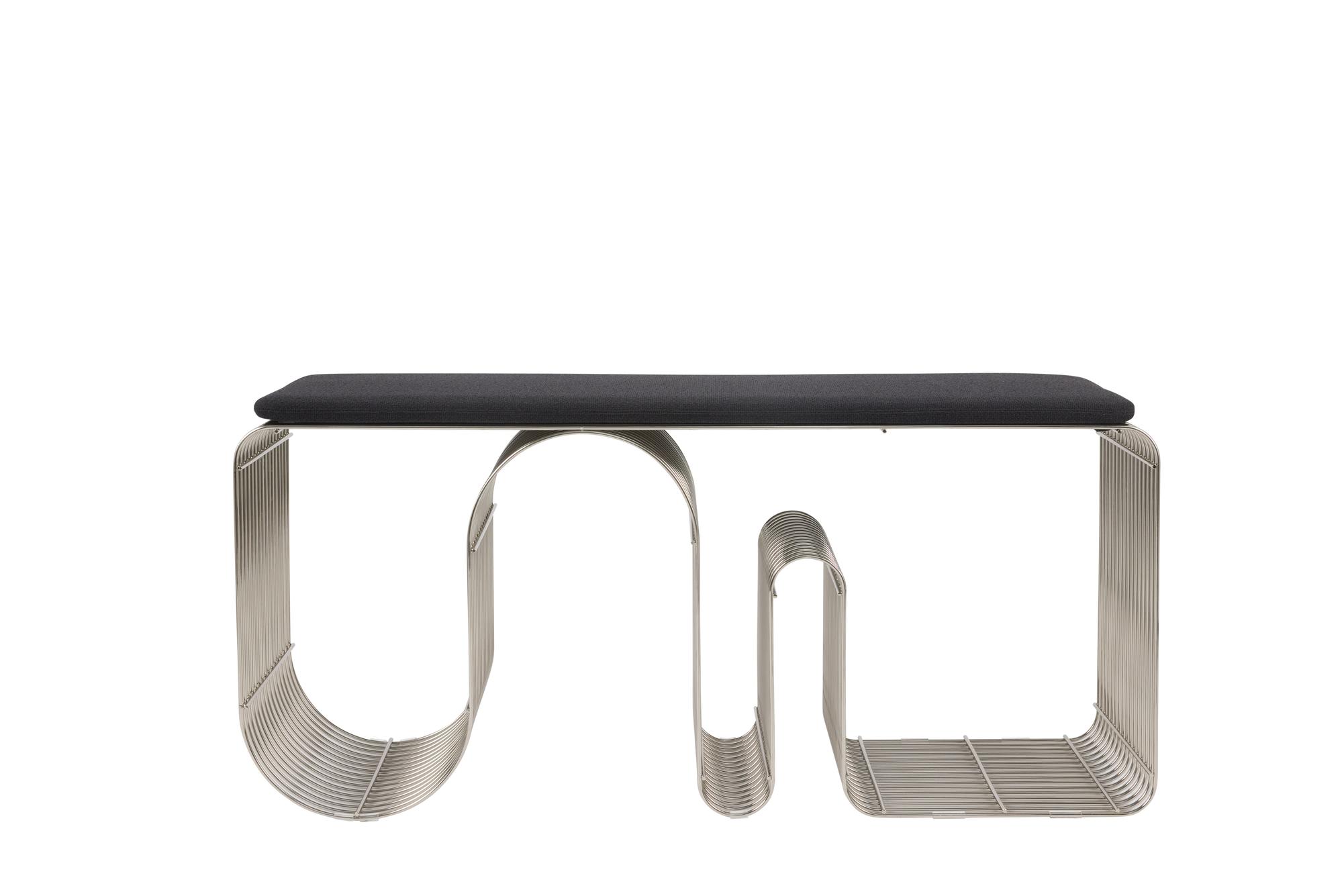 AYTM Curva Sitzkissen Anthrazit Bouclé 95x33