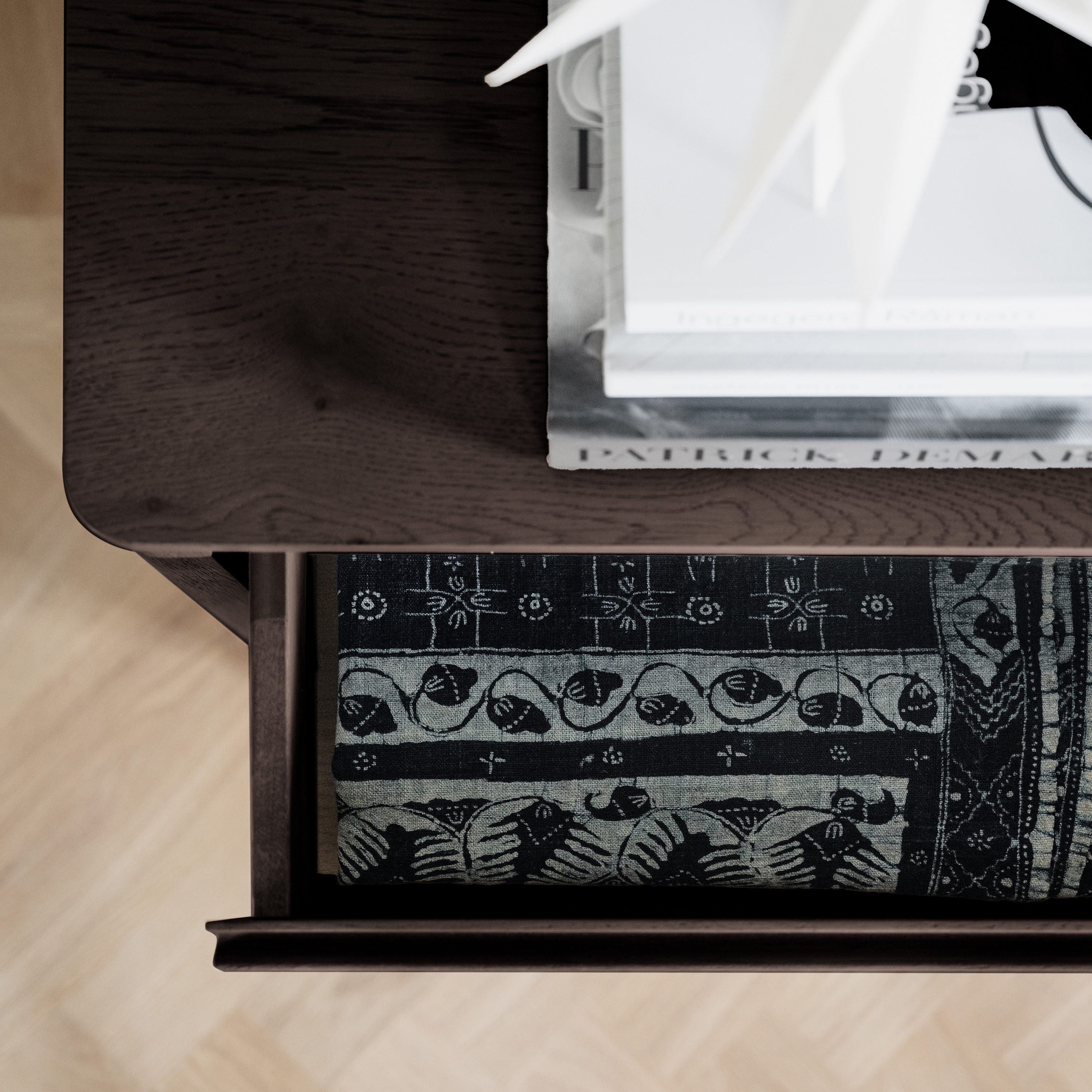 Rowico Home Melstone Kommode Braune Eiche 110x70