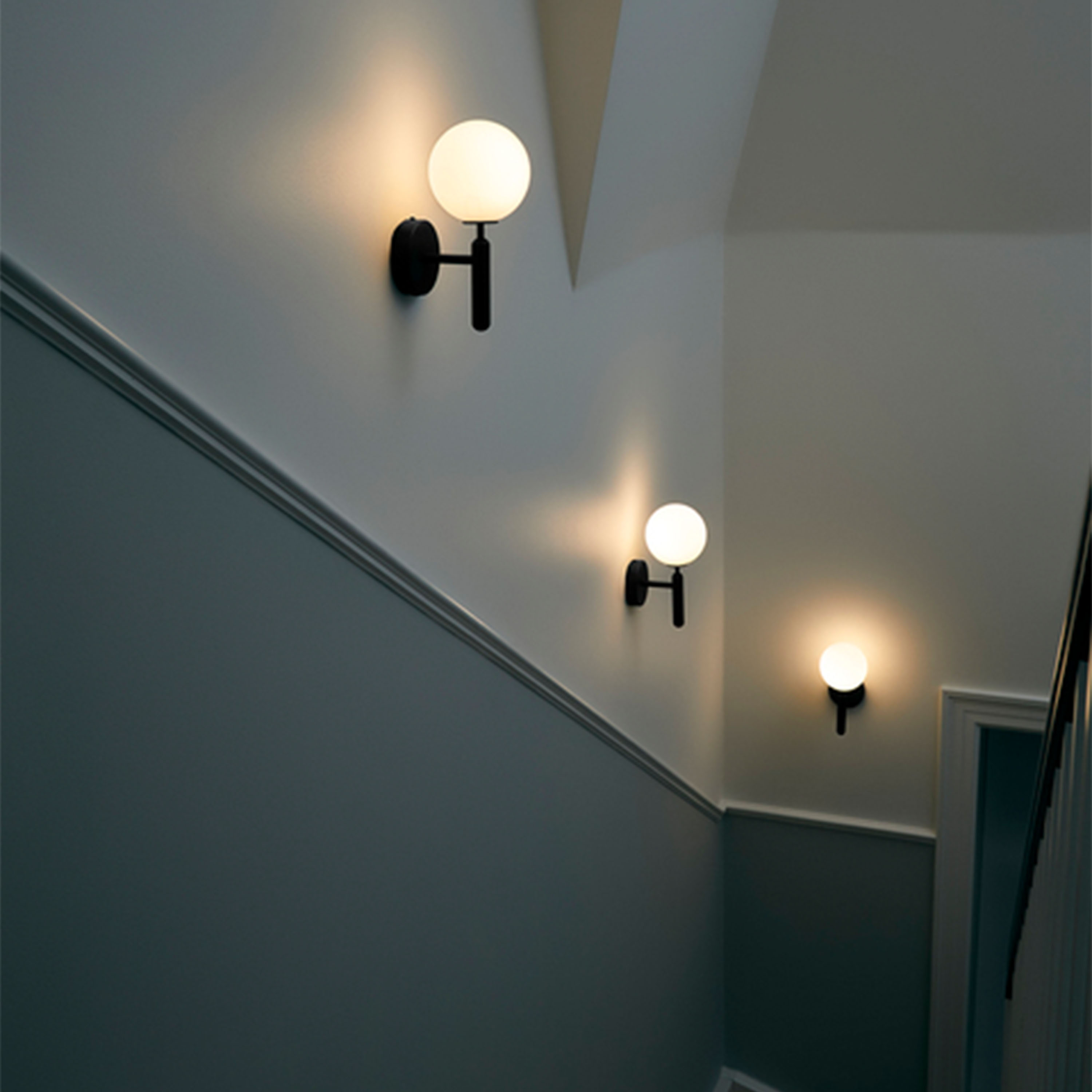 Nuura Miira Vägglampa Rock Grey/Opal