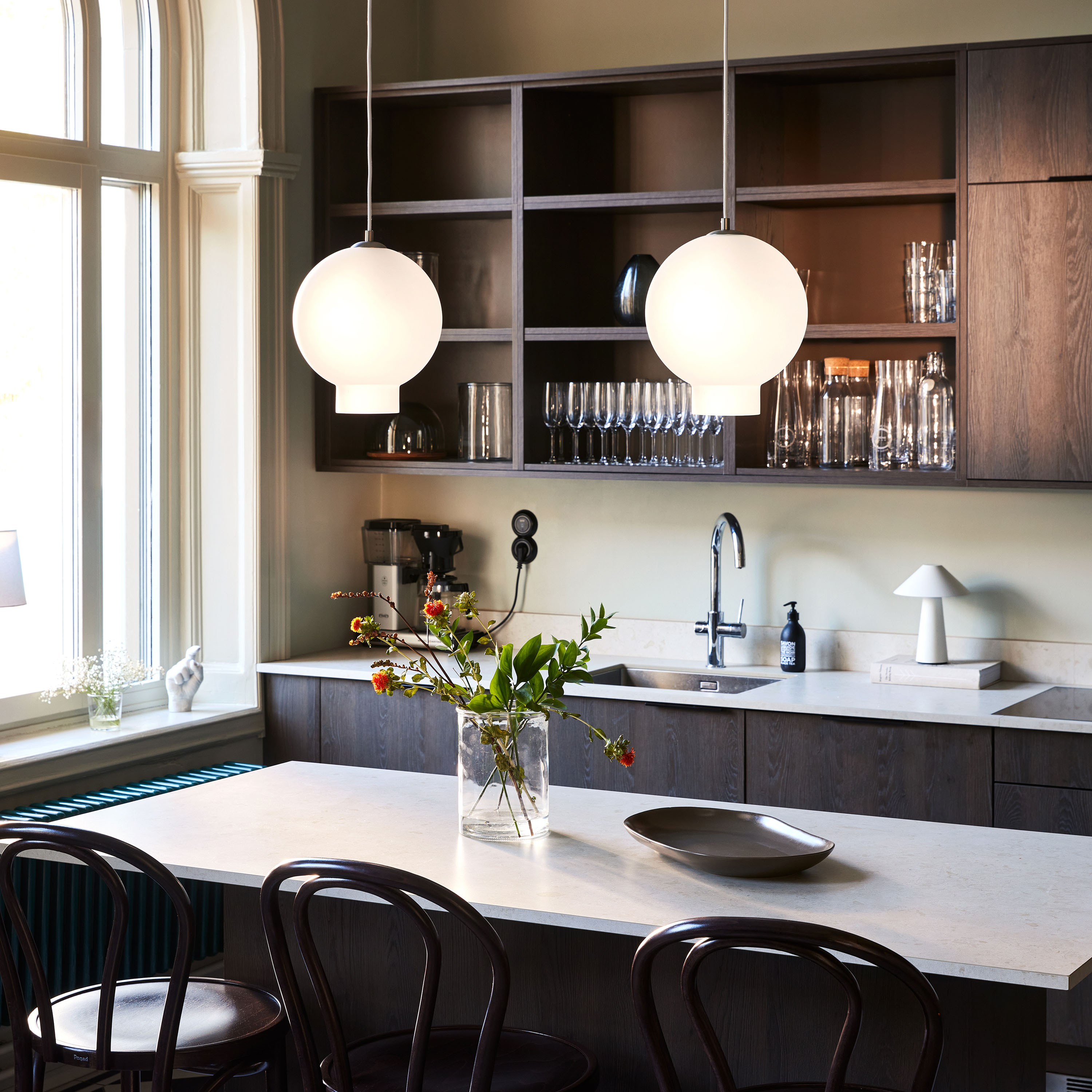 Globen Lighting Cannes Portabel Bordslampa Vit 26cm