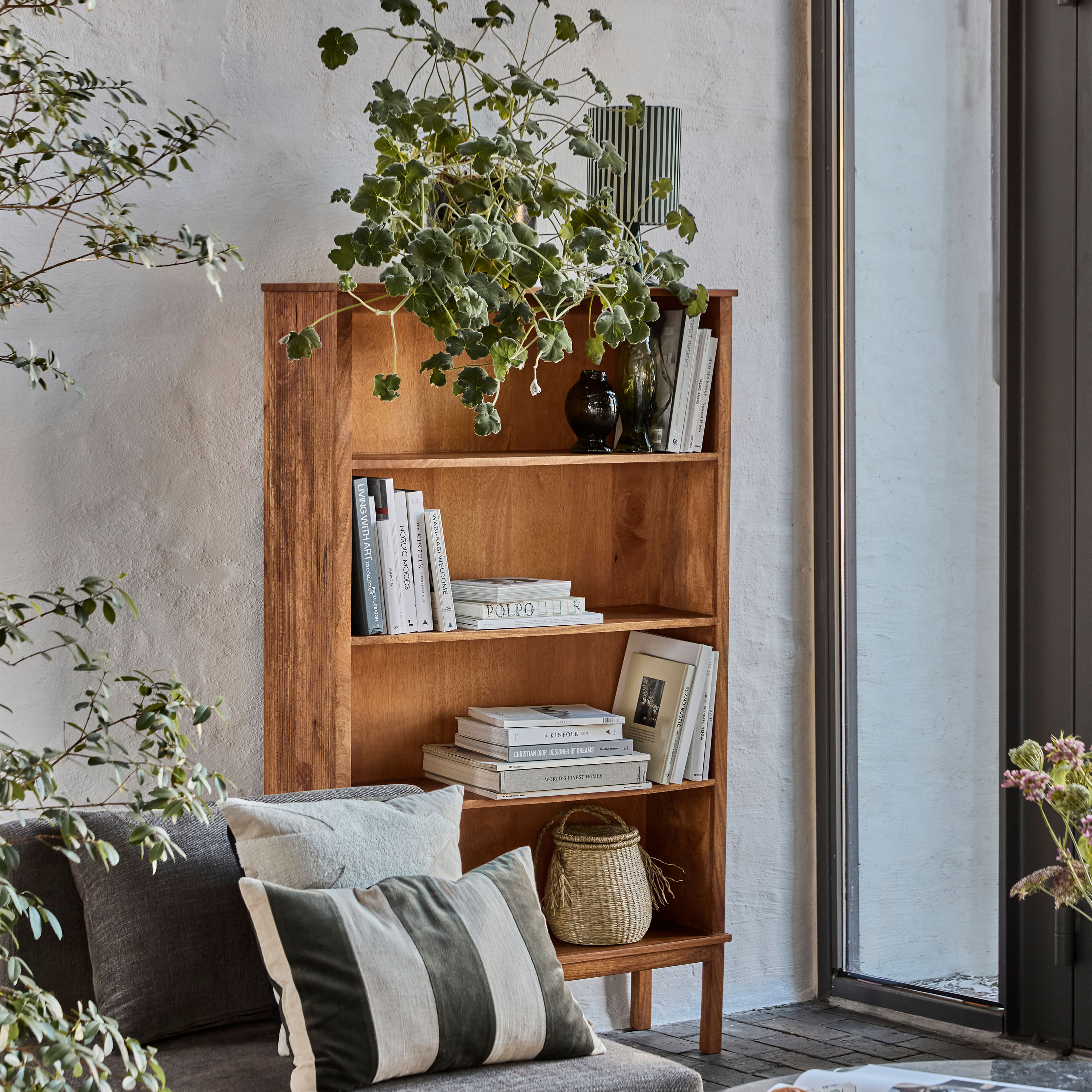 House Doctor Balance Bücherregal Antikbraun 98x166