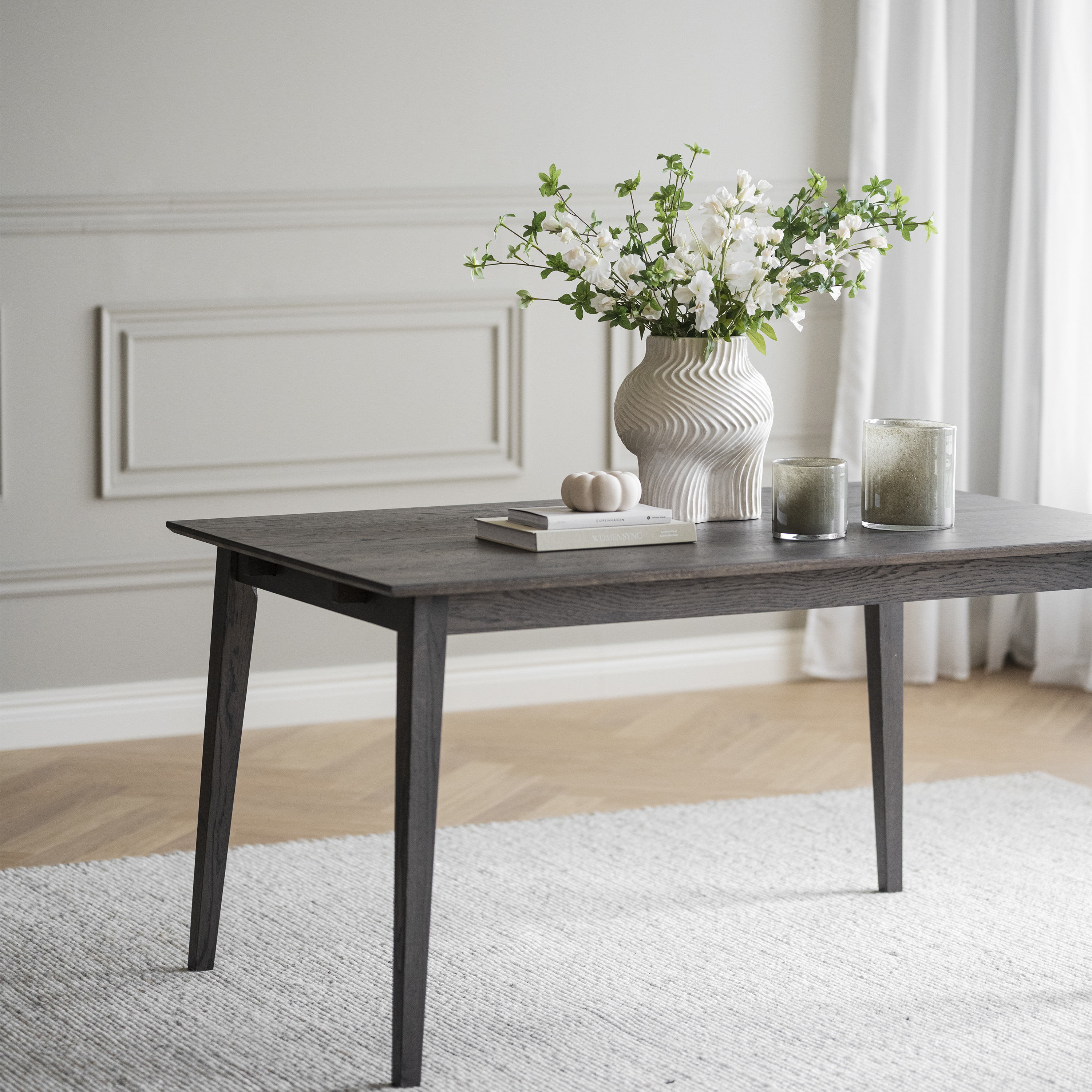 Rowico Home Filippa Matbord Mörkbrun Ek 140cm