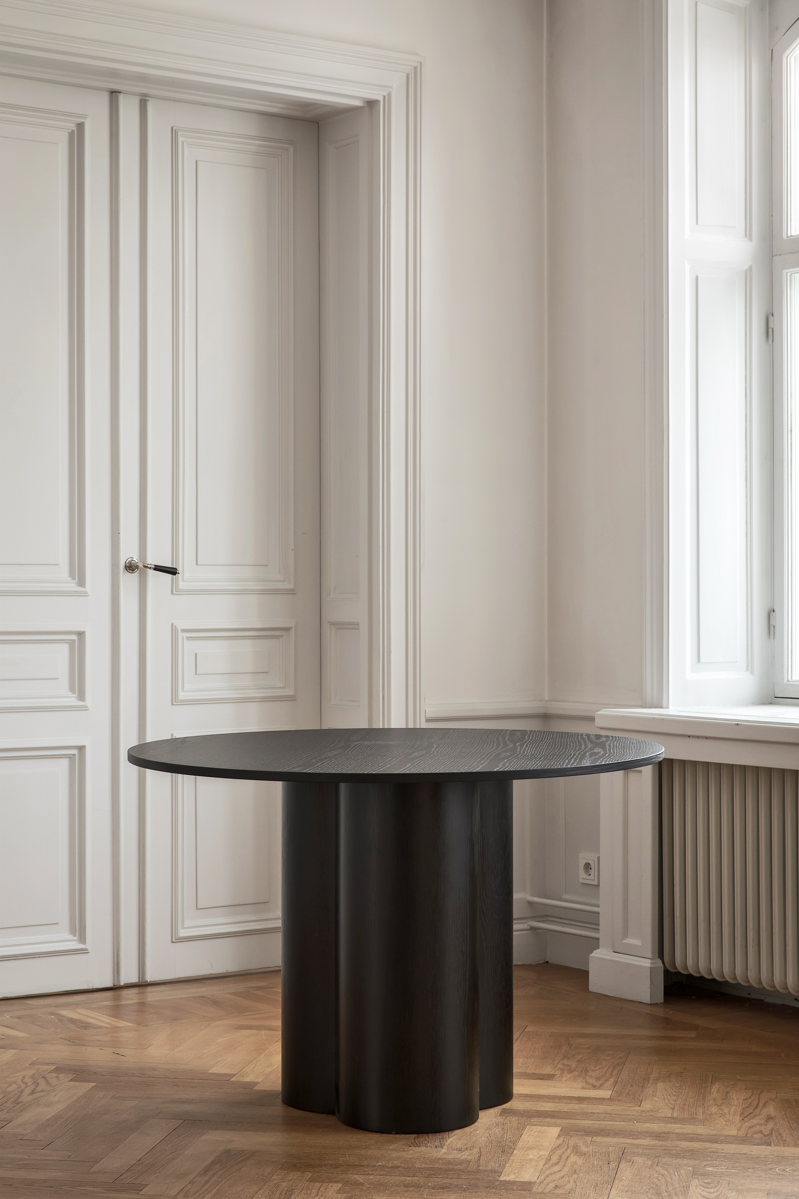 Venture Home Ester Matbord Svart 110x110