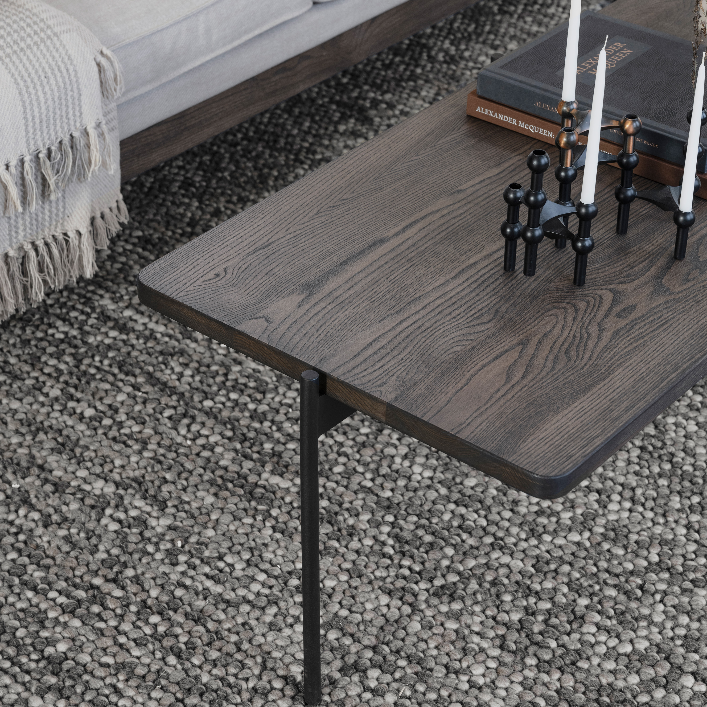 Rowico Home Shelton Soffbord Brun/Svart 145x60cm