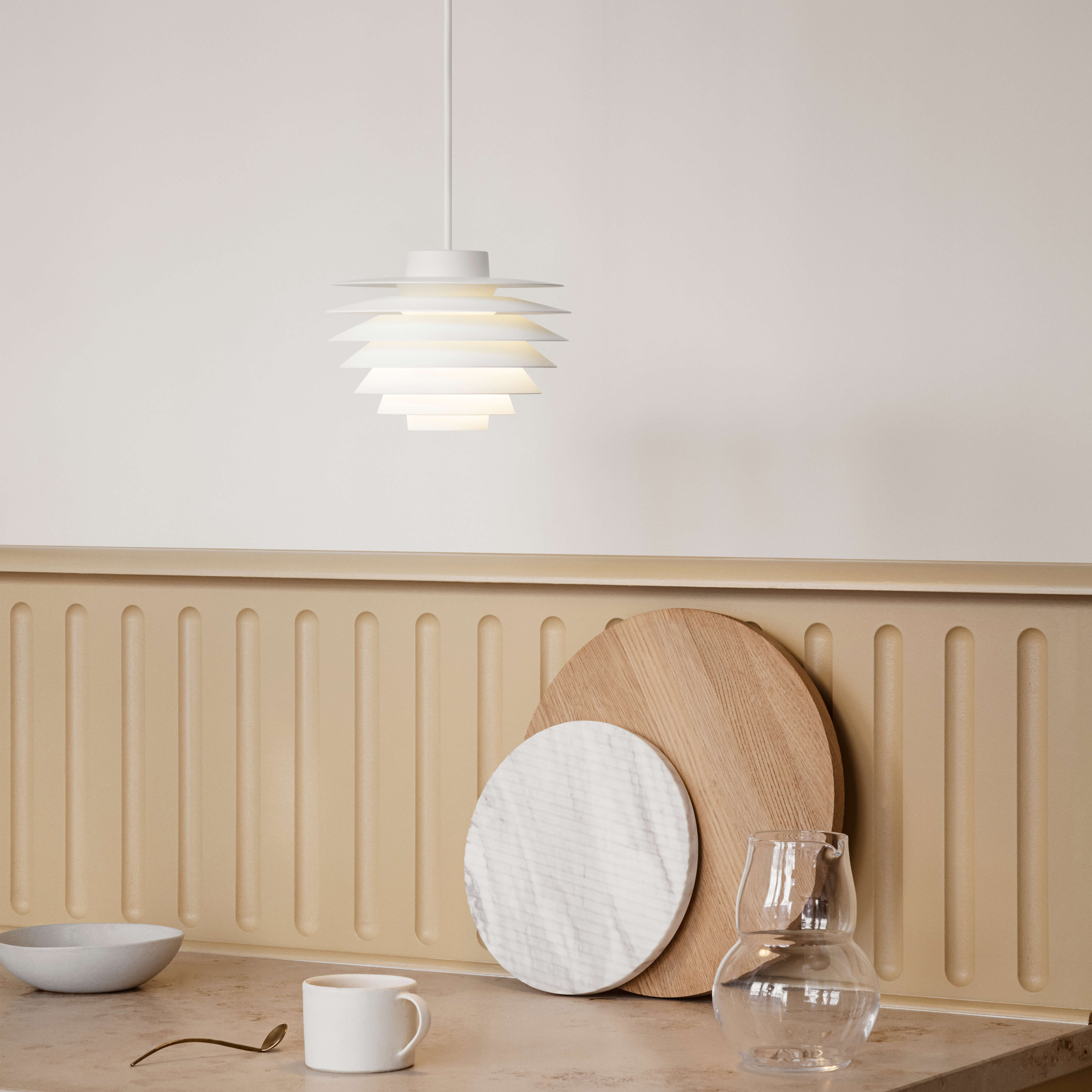 LYFA Verona Kattovalaisin Valkoinen 17cm