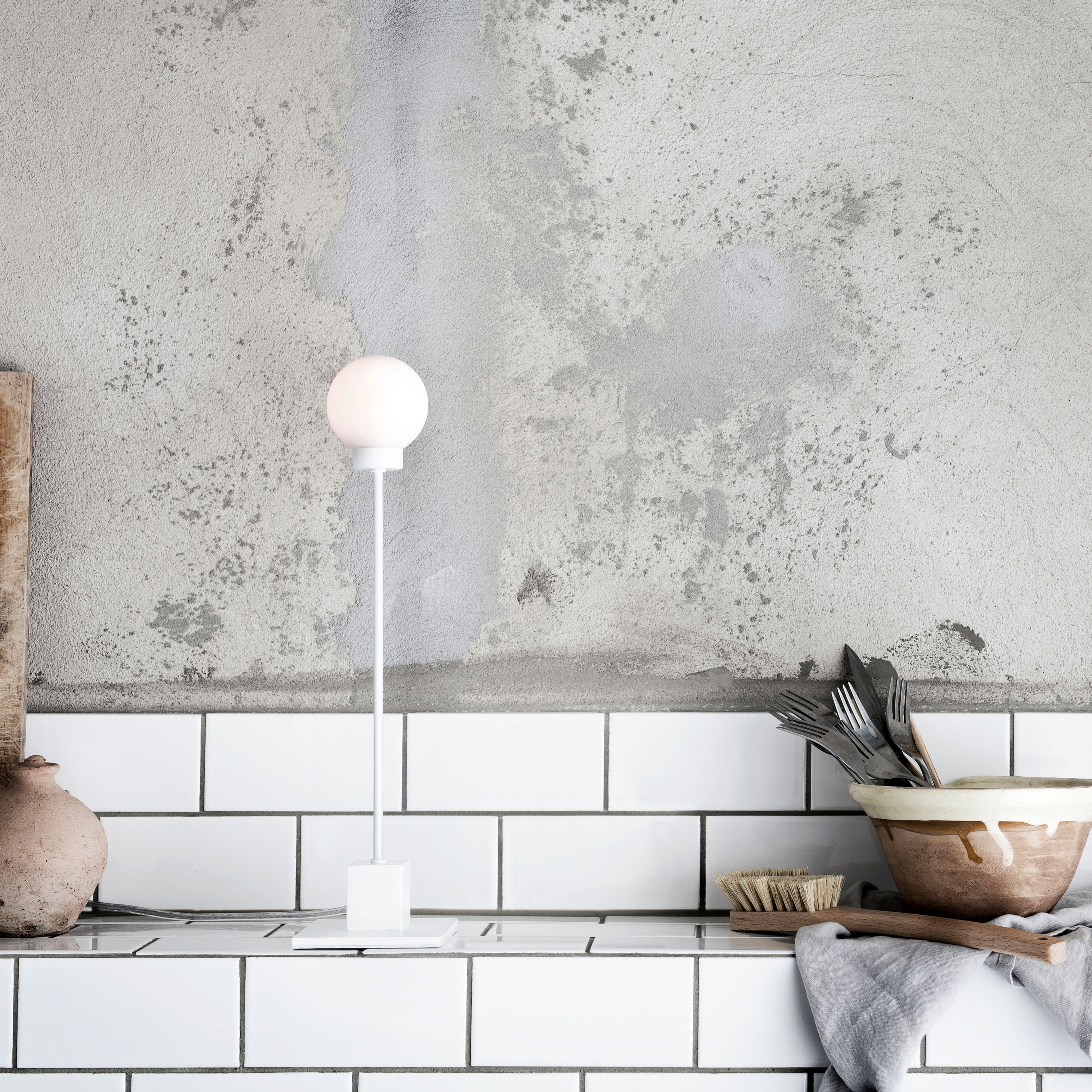 Northern Snowball Tischleuchte White