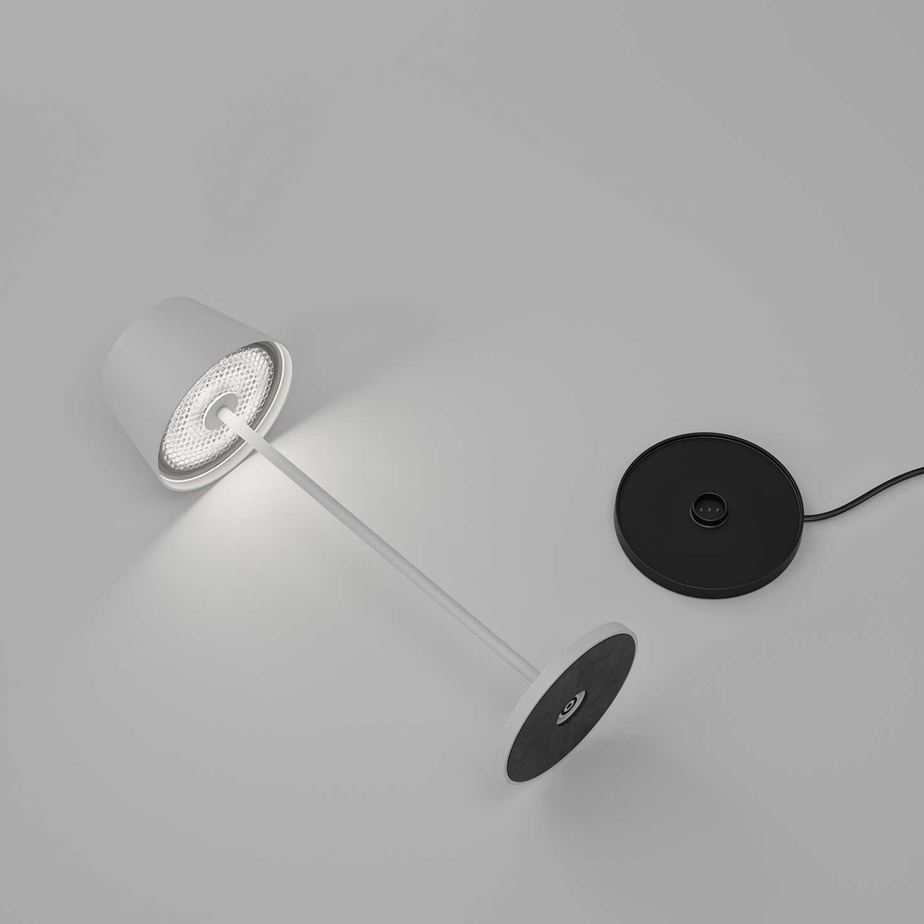 LOOM Design Modi Ladattava Pöytävalaisin White