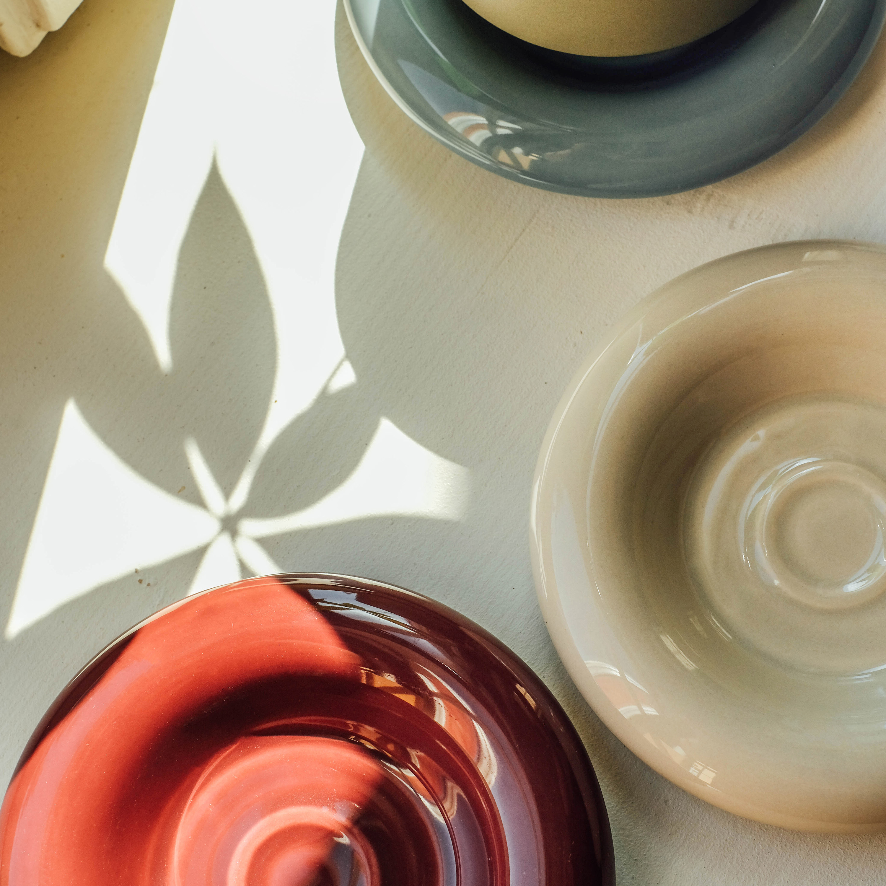 Bergs Potter Lily Untersetzer glasiert Misty Blue Ø18