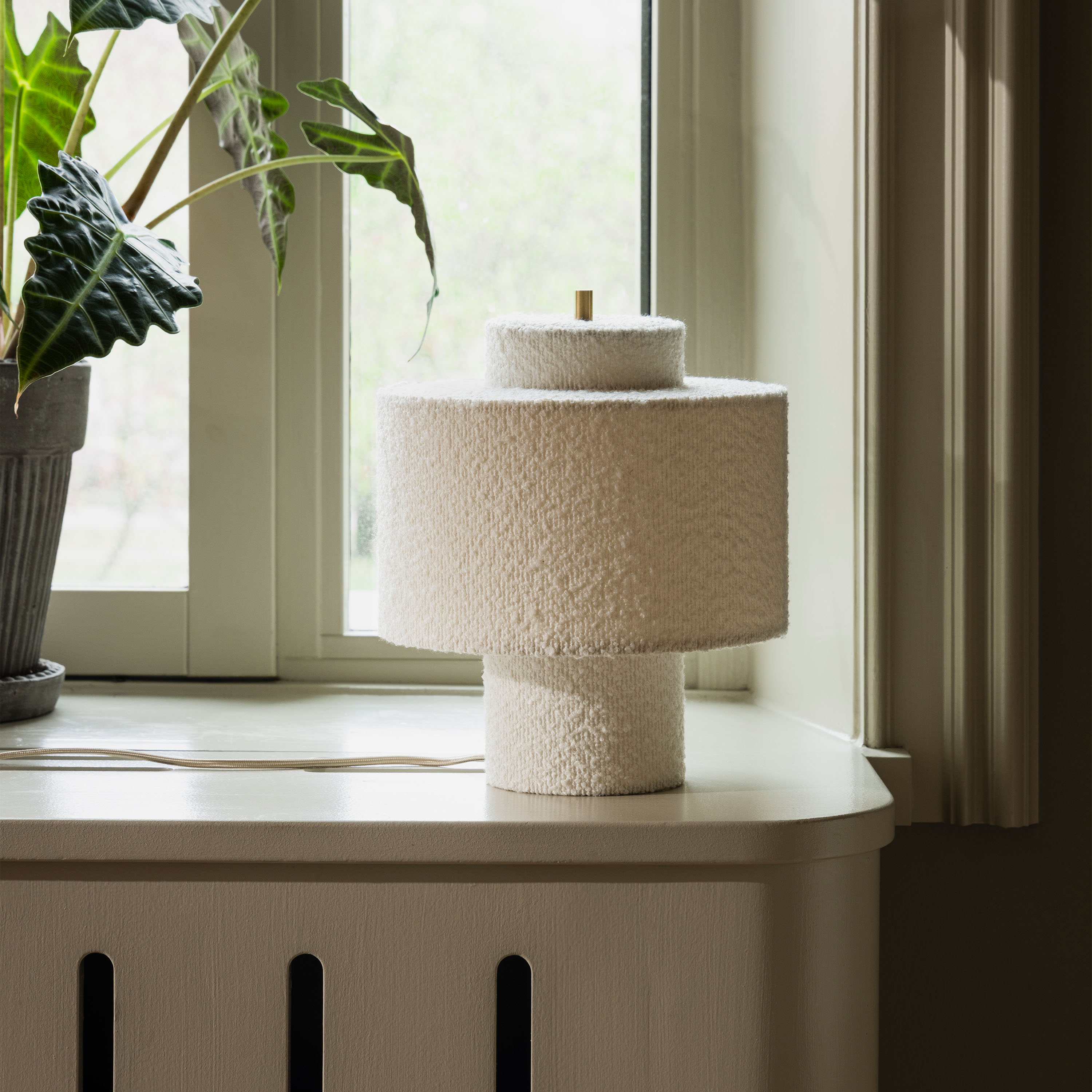 Globen Lighting Noah Bordlampe Hvit Bouclé 25cm