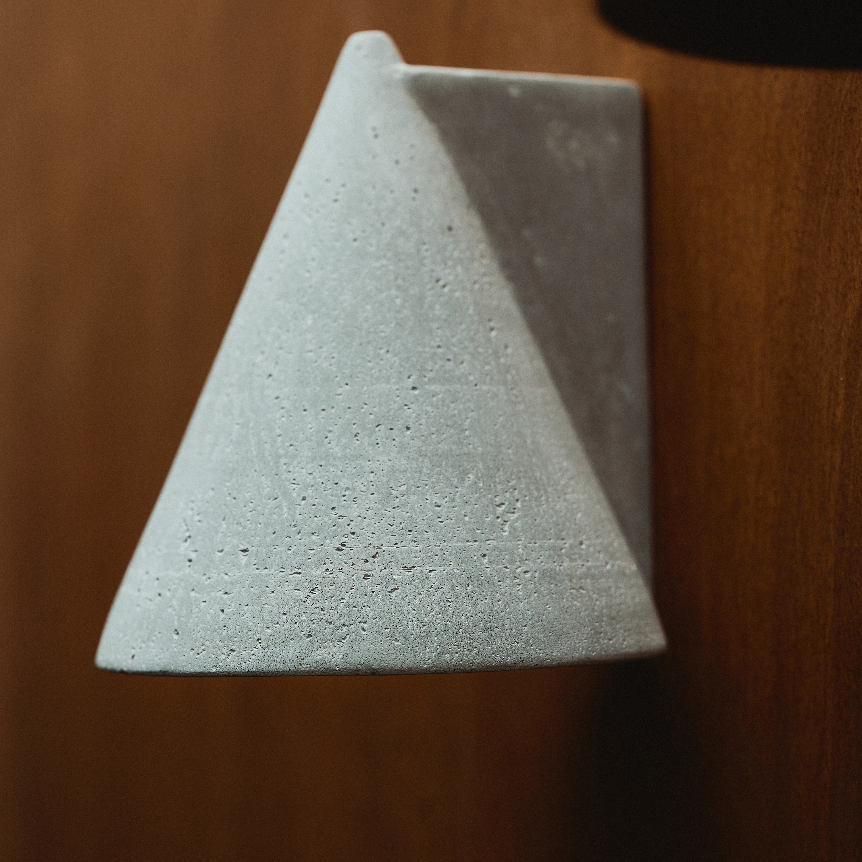 Serax °1 Primary Shape Seinälamppu Concrete