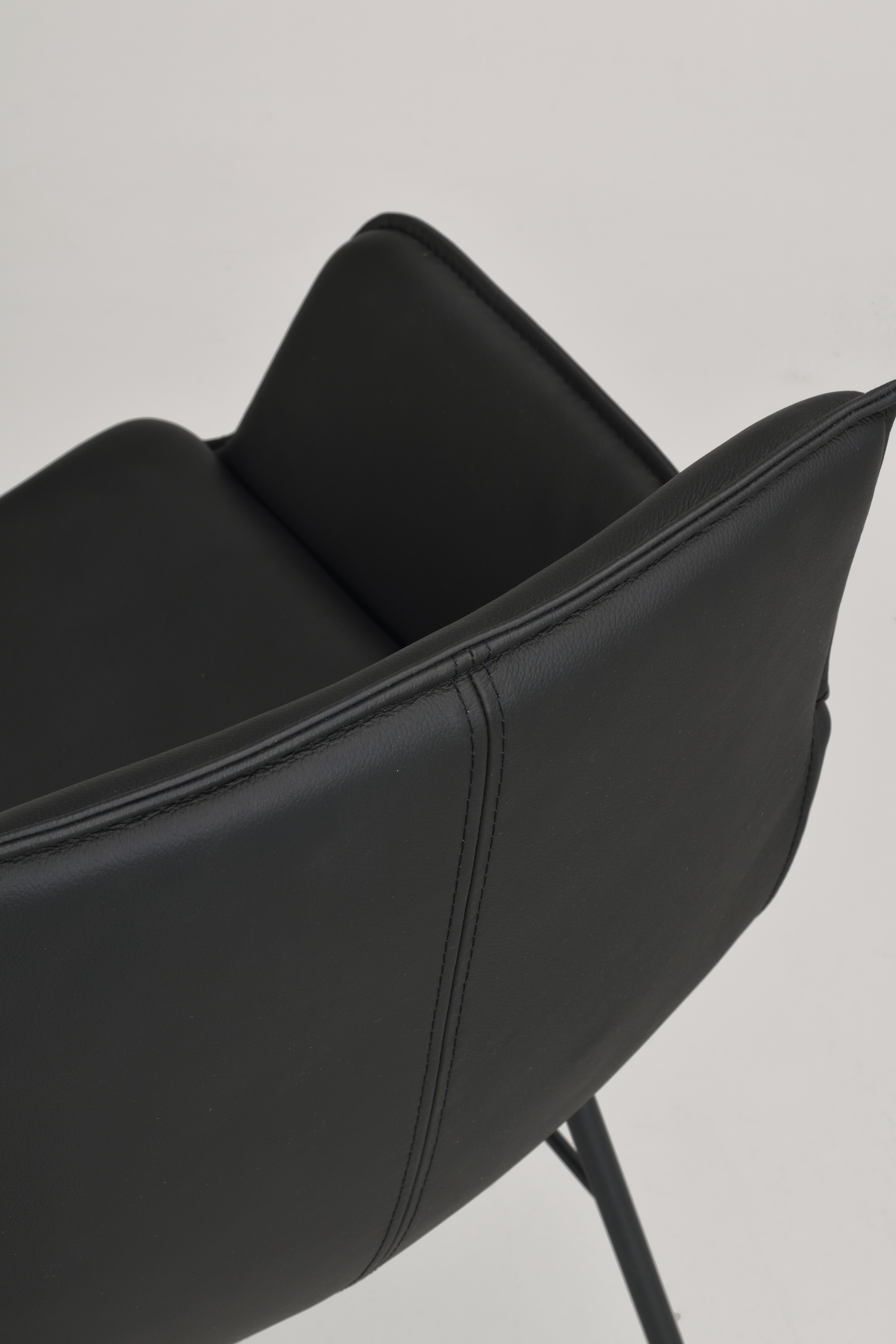 Rowico Home Lowell Karmstol Läder Svart