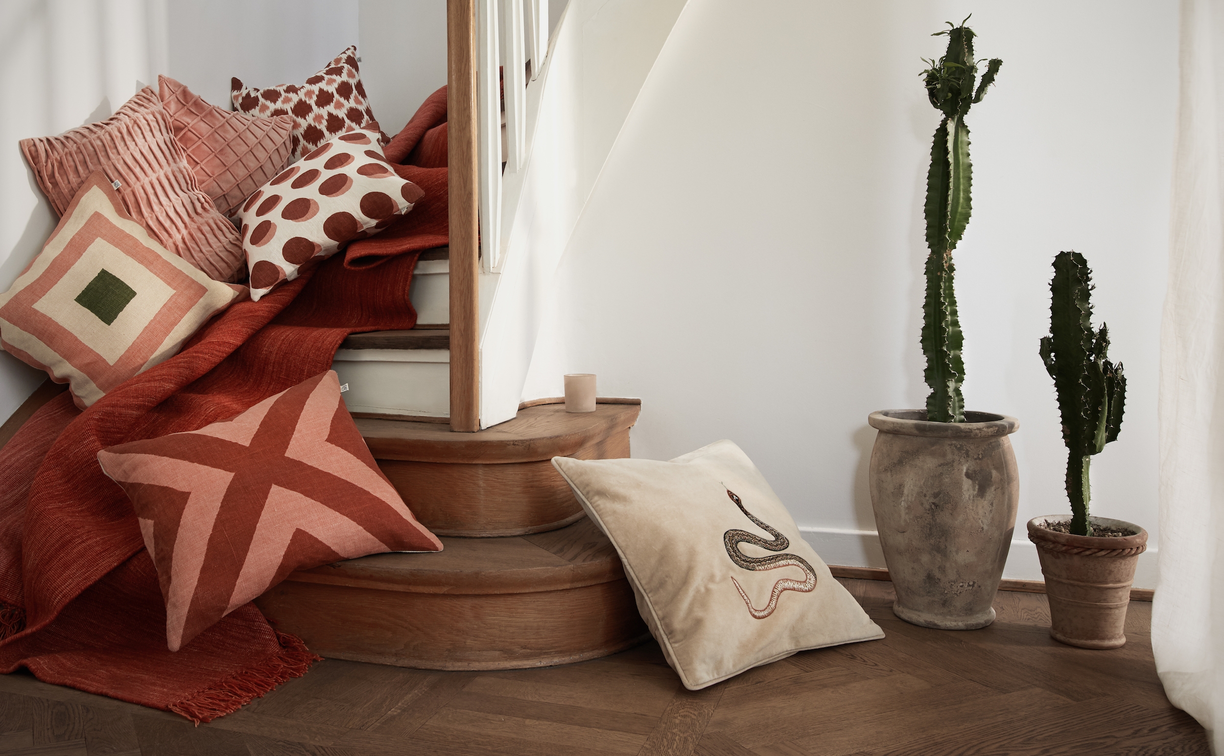 Chhatwal &amp; Jonsson Rishi Kissenbezug Samt Rose 40x60