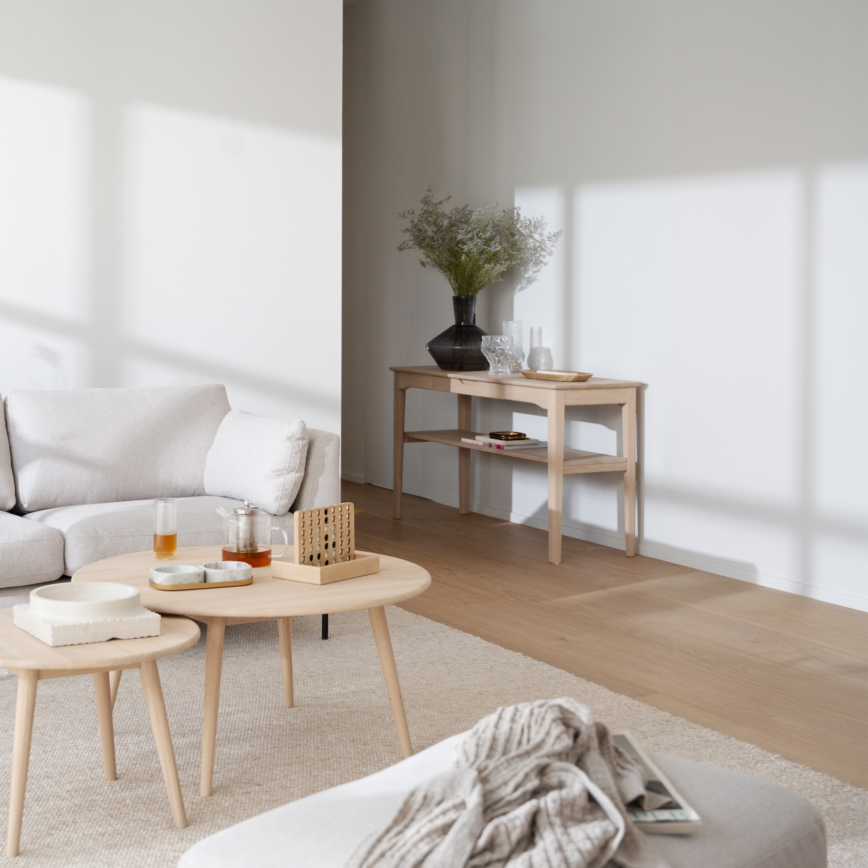 Rowico Home Markham Konsolbord Vitpigmenterad 140cm