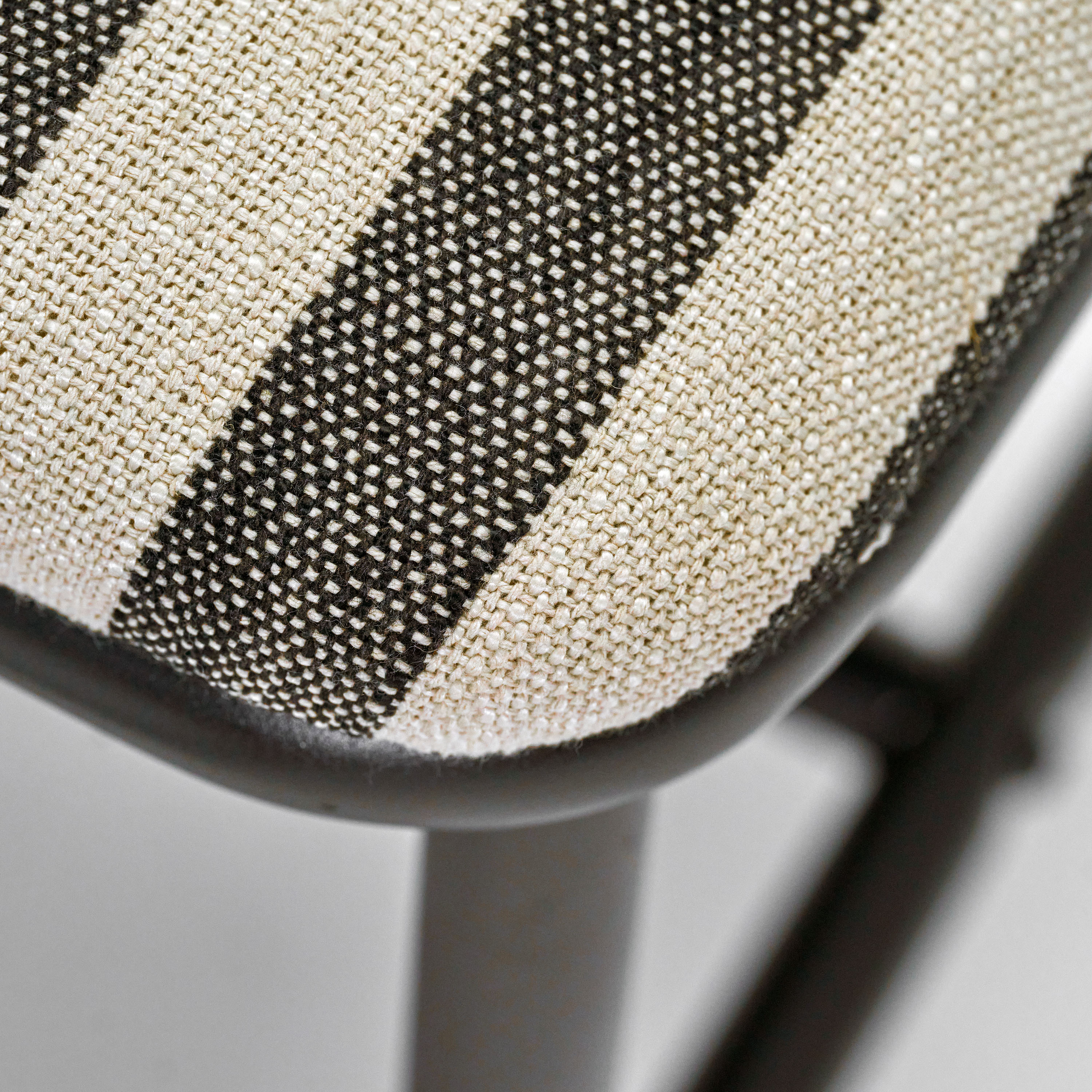 House Doctor Toda Hocker Schwarz 45 cm