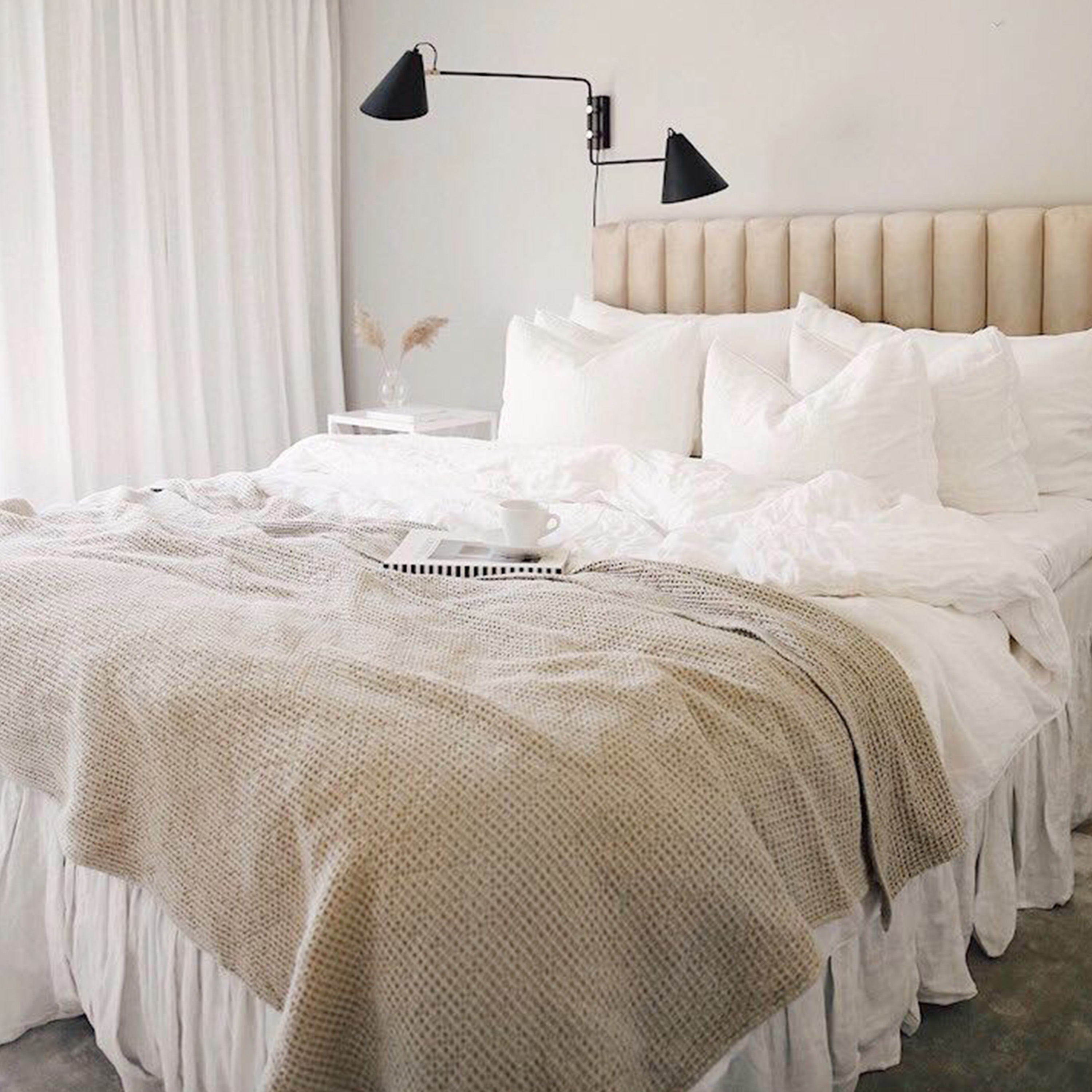 Tell me more Miro Pläd/Överkast Sand 180x260