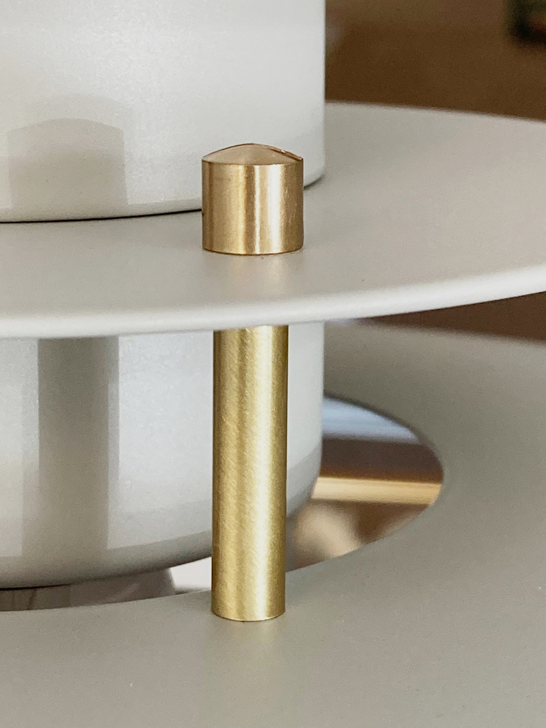 Belid Primus V Pendelleuchte Sand/Messing Ø47