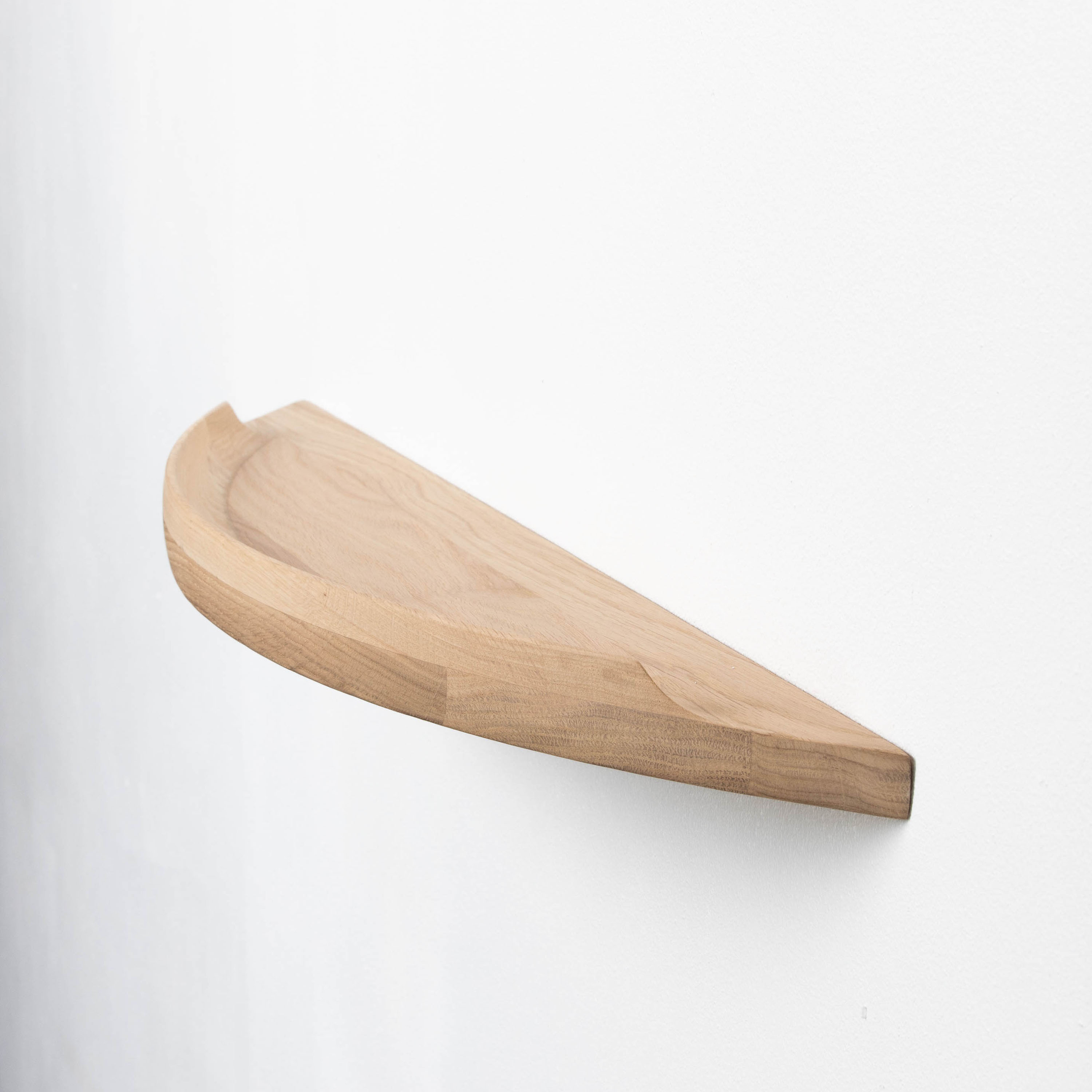 Aakjaer Furniture Arcus Vegghylle Hvitoljet Eik Medium