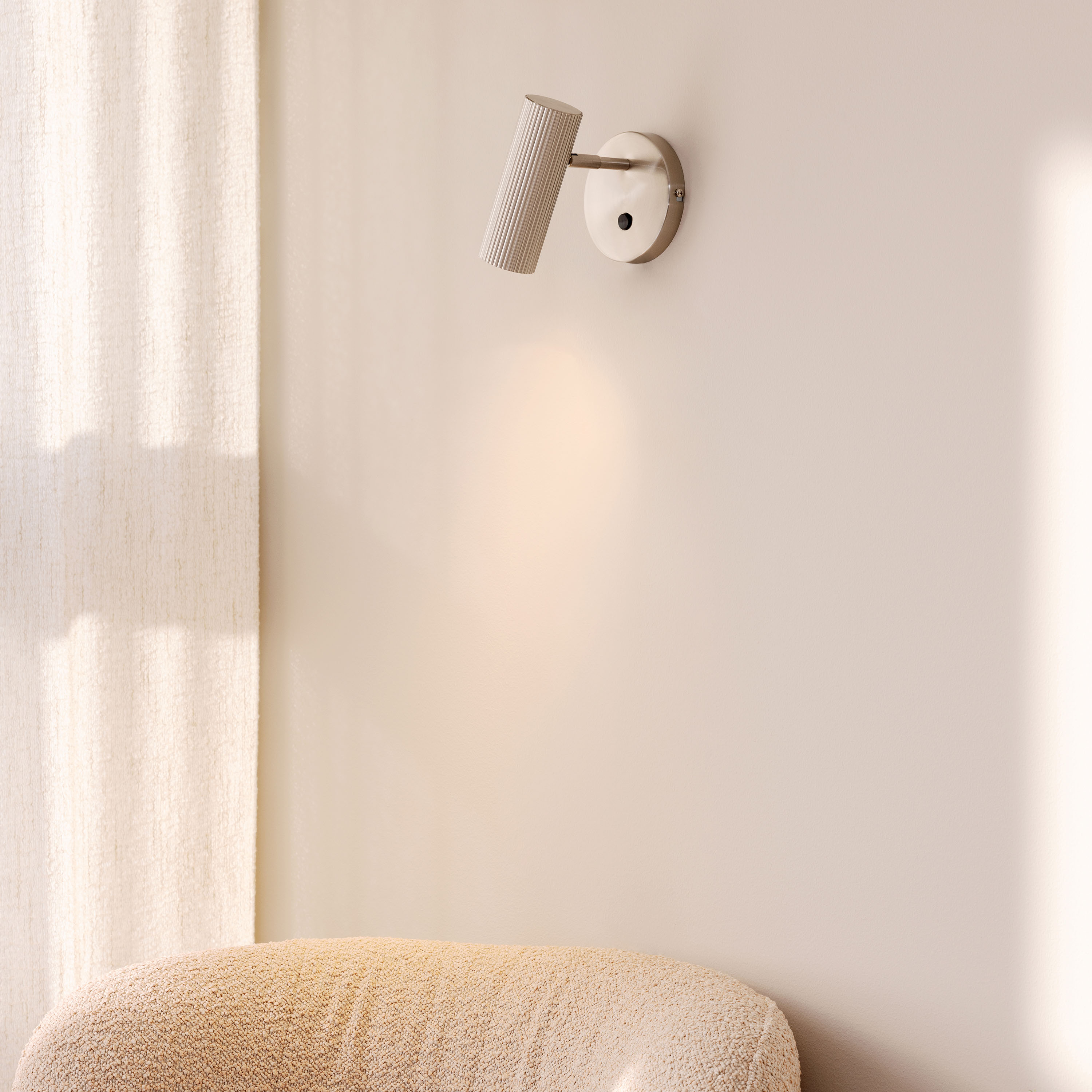 Globen Lighting Hubble Vägglampa Borstad Stål