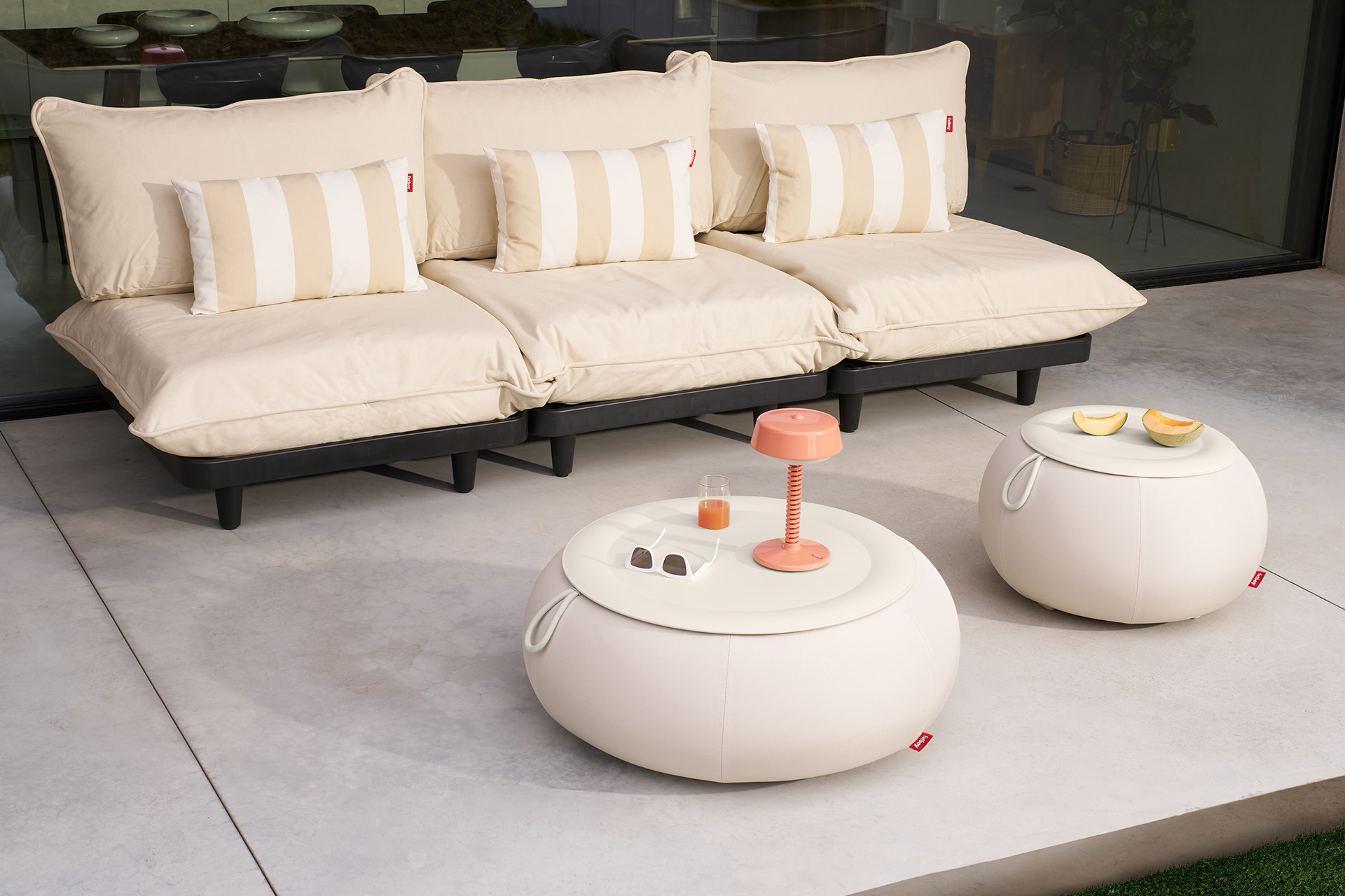 Fatboy Humpty Outdoor Sidobord Pebble Ø65