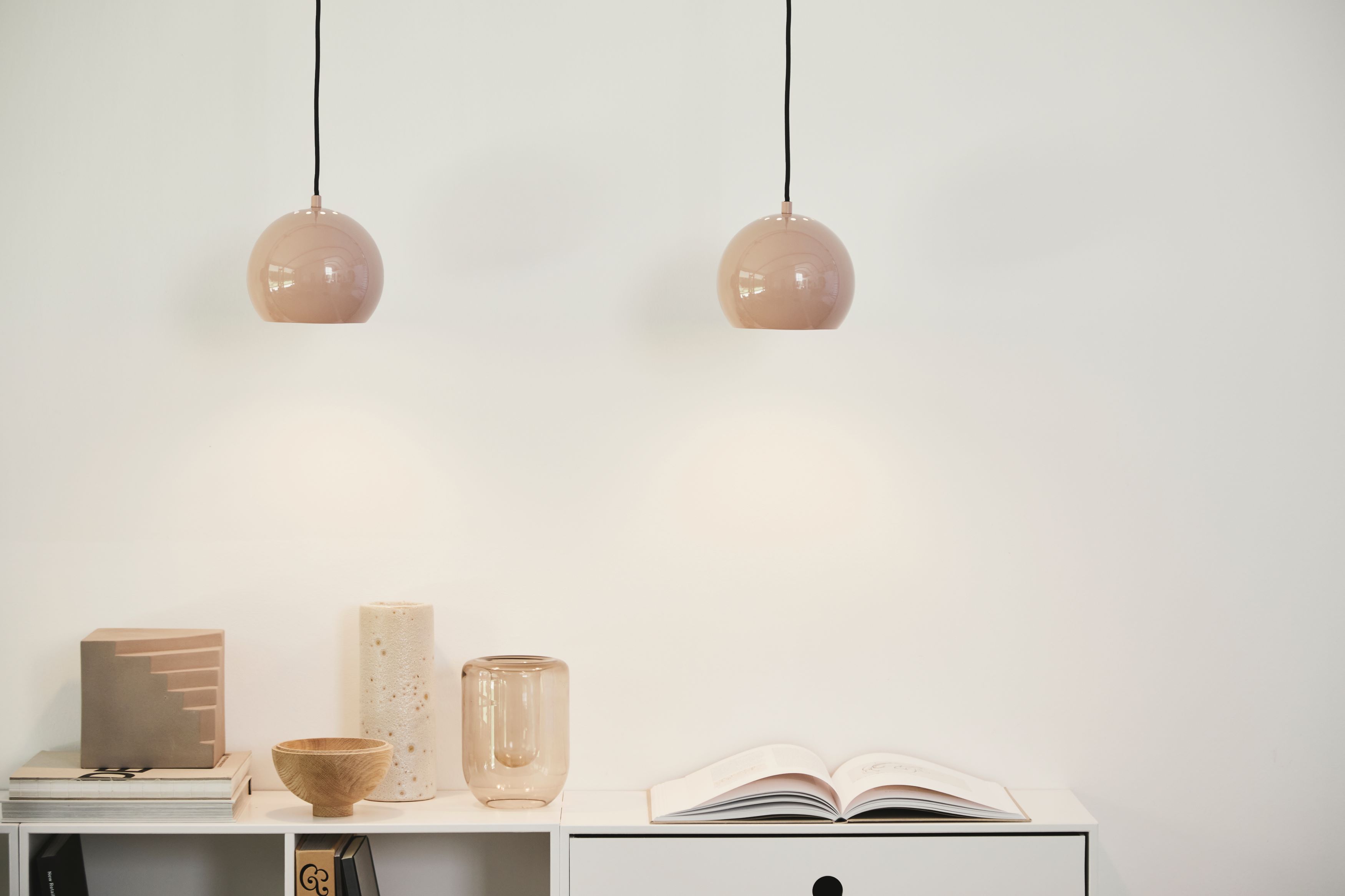 Frandsen Ball Kattovalaisin Glossy Nude Ø18