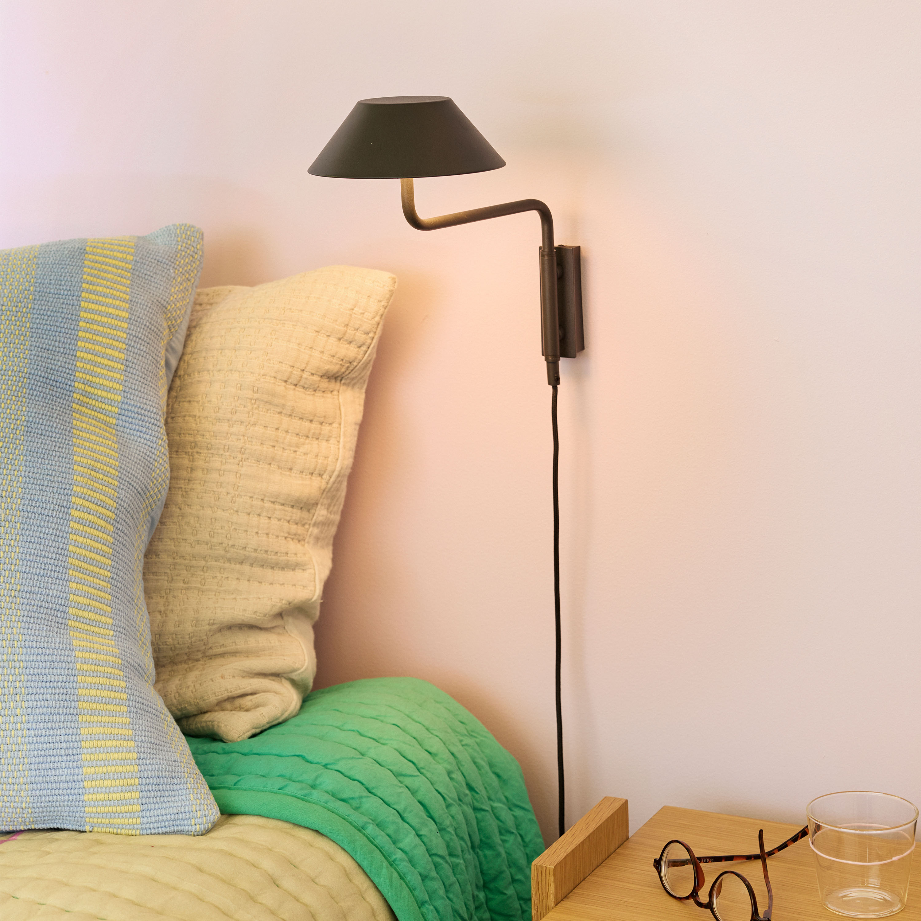 Hübsch Cover Vegglampe Black