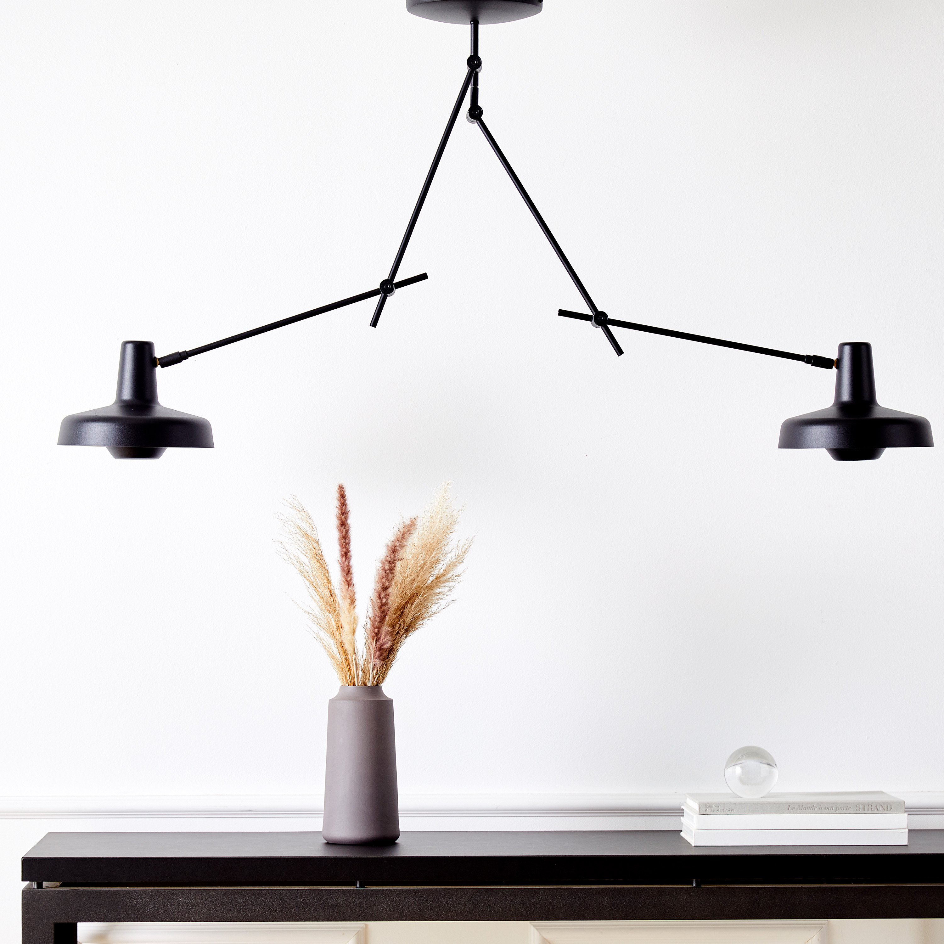 Grupa Arigato Kattovalaisin Double Black