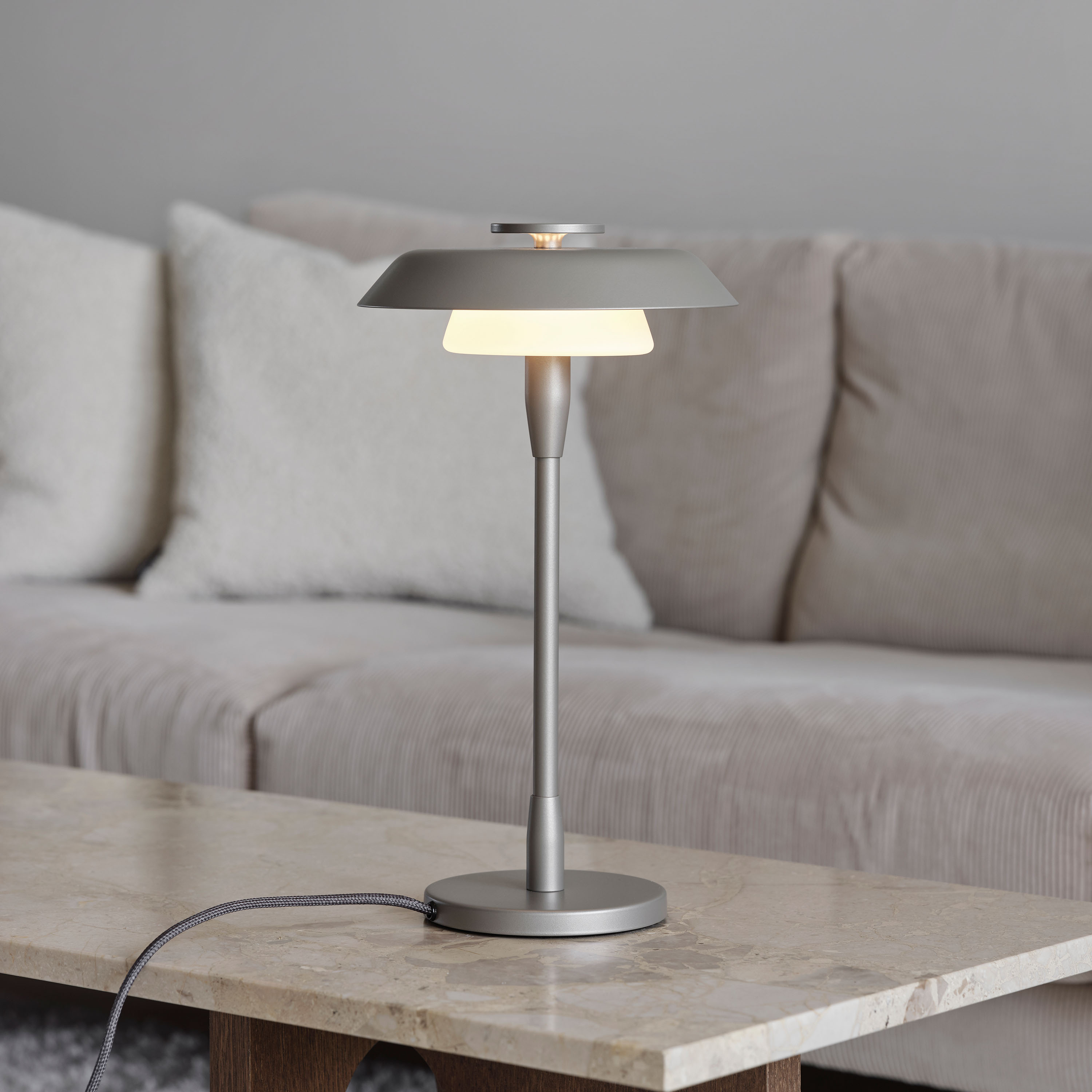 Belid Horisont Bordlampe Metallic Champagne 36cm