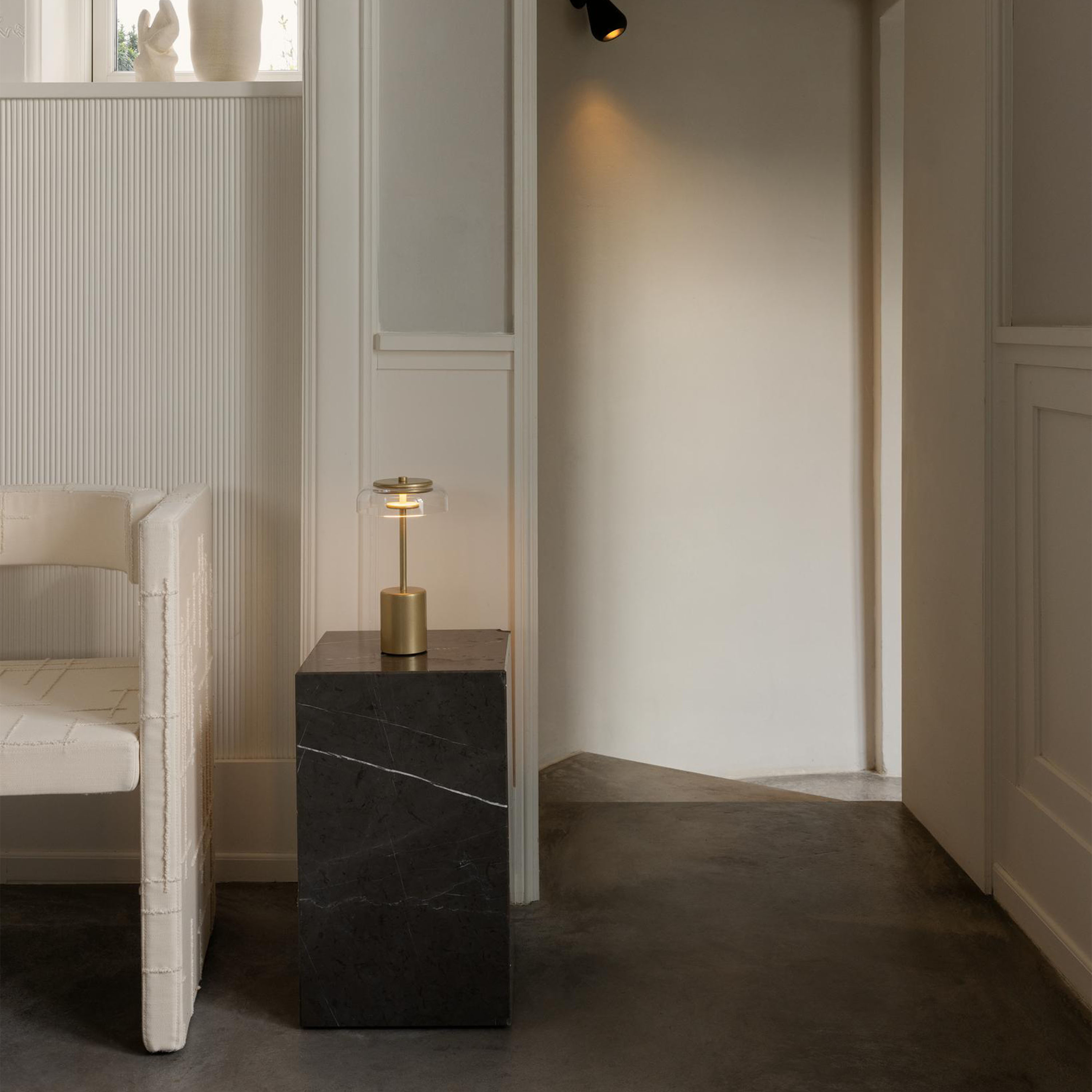 Nuura Blossi Portabel Bordslampa Nordic Gold/Clear Mini