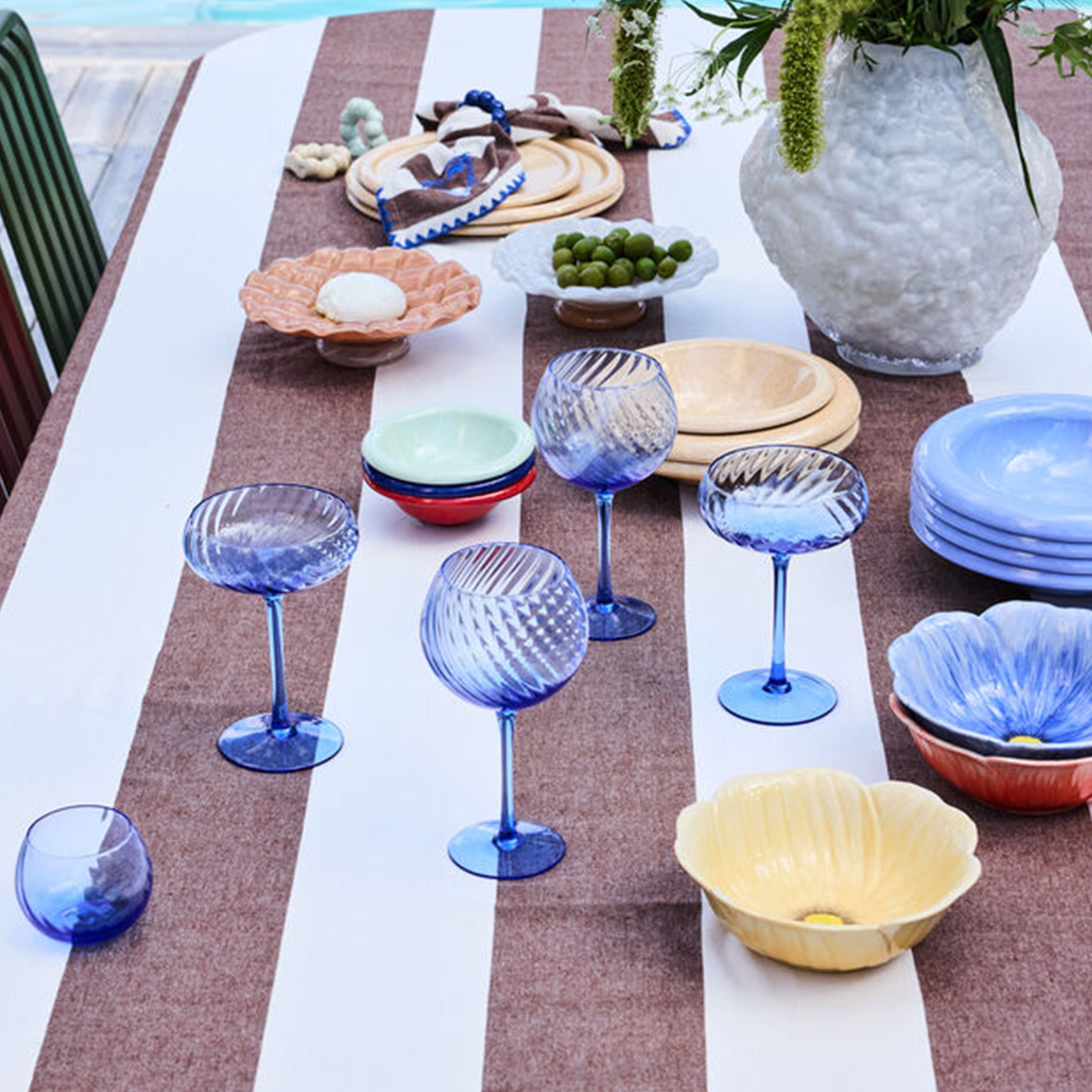 Byon Poppy Skål Rød Ø18