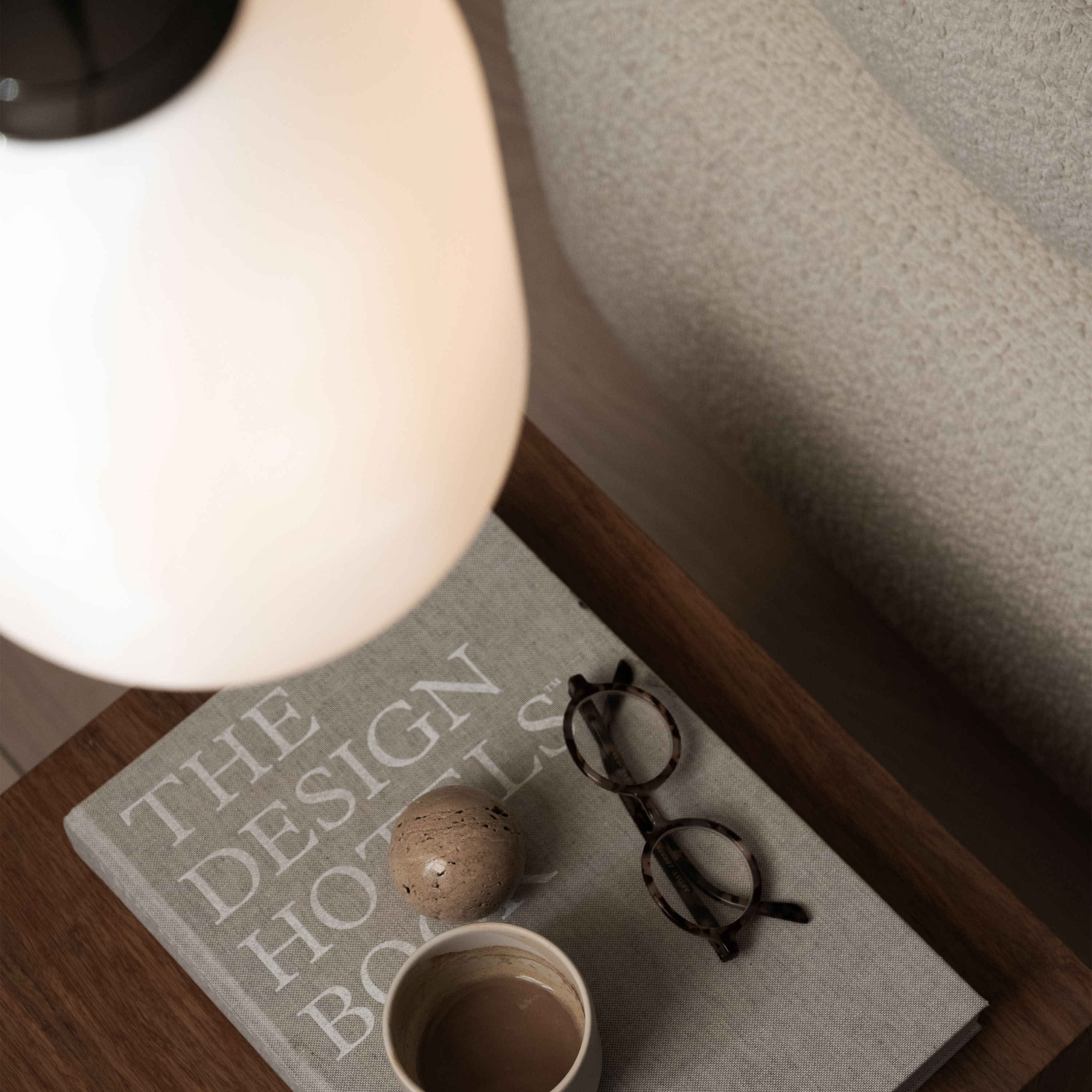 Watt &amp; Veke Noor Taklampa Opal/Black Medium