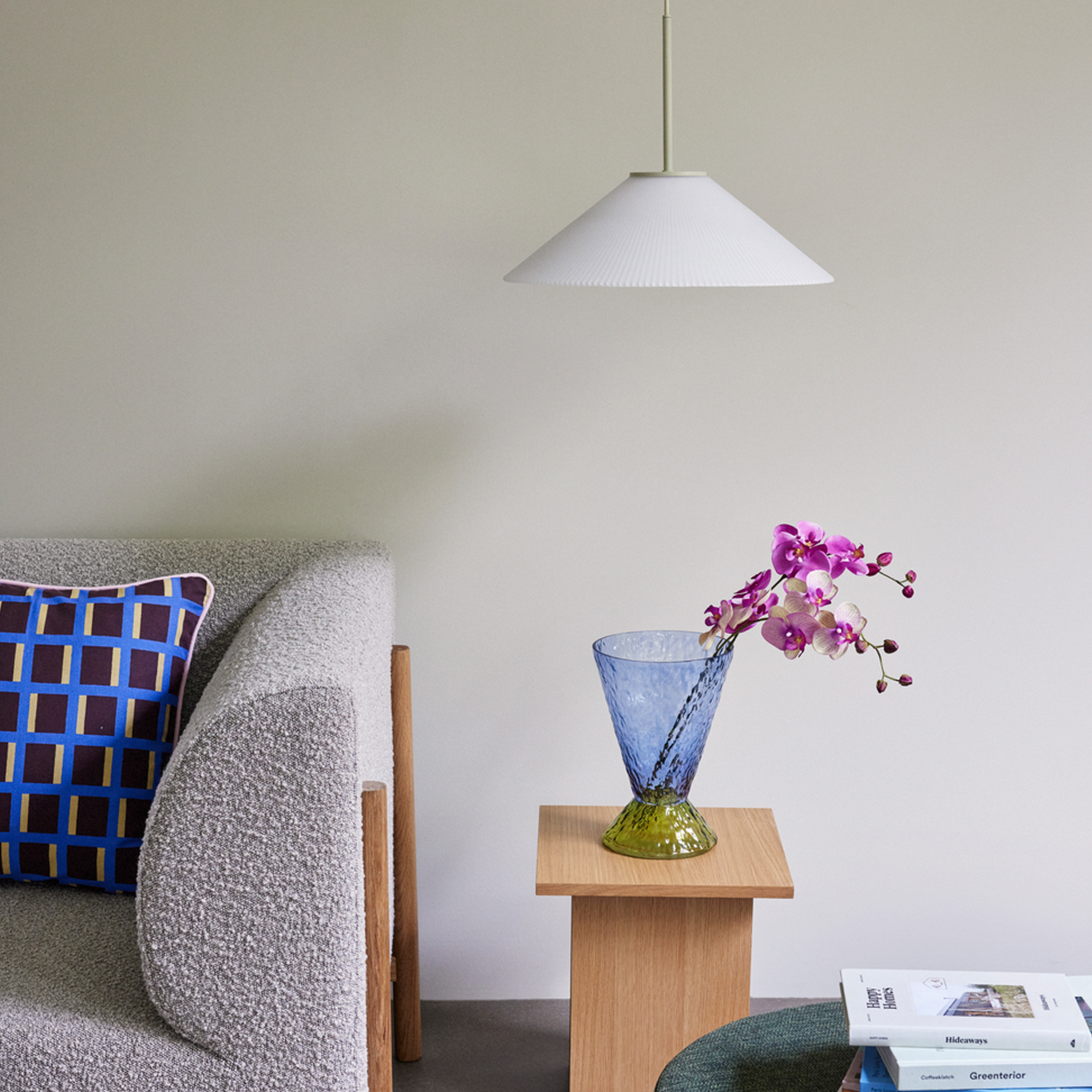 Hübsch Solid Taklampa White/Sand Ø44