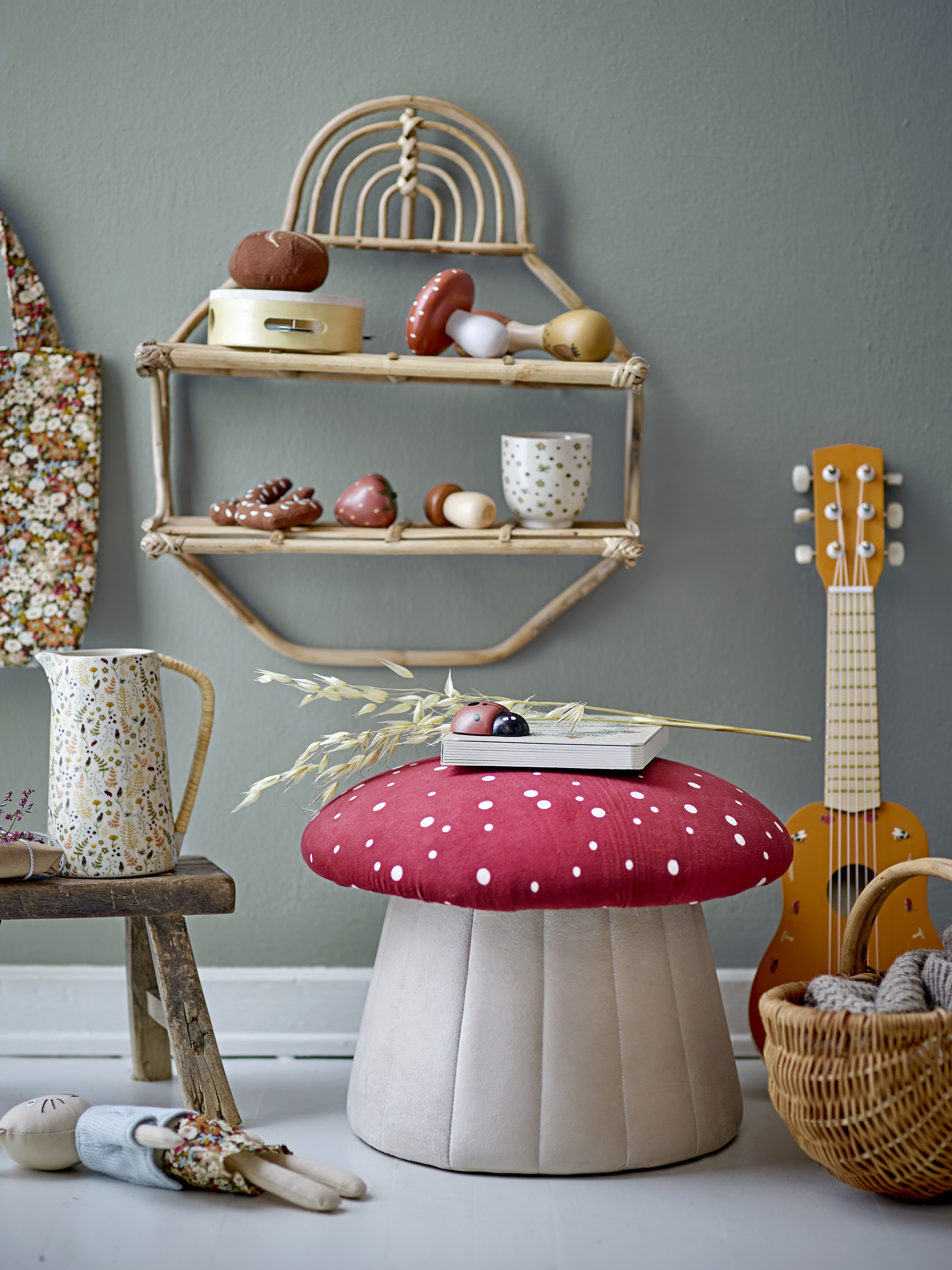 Bloomingville Lue Sittpuff Red