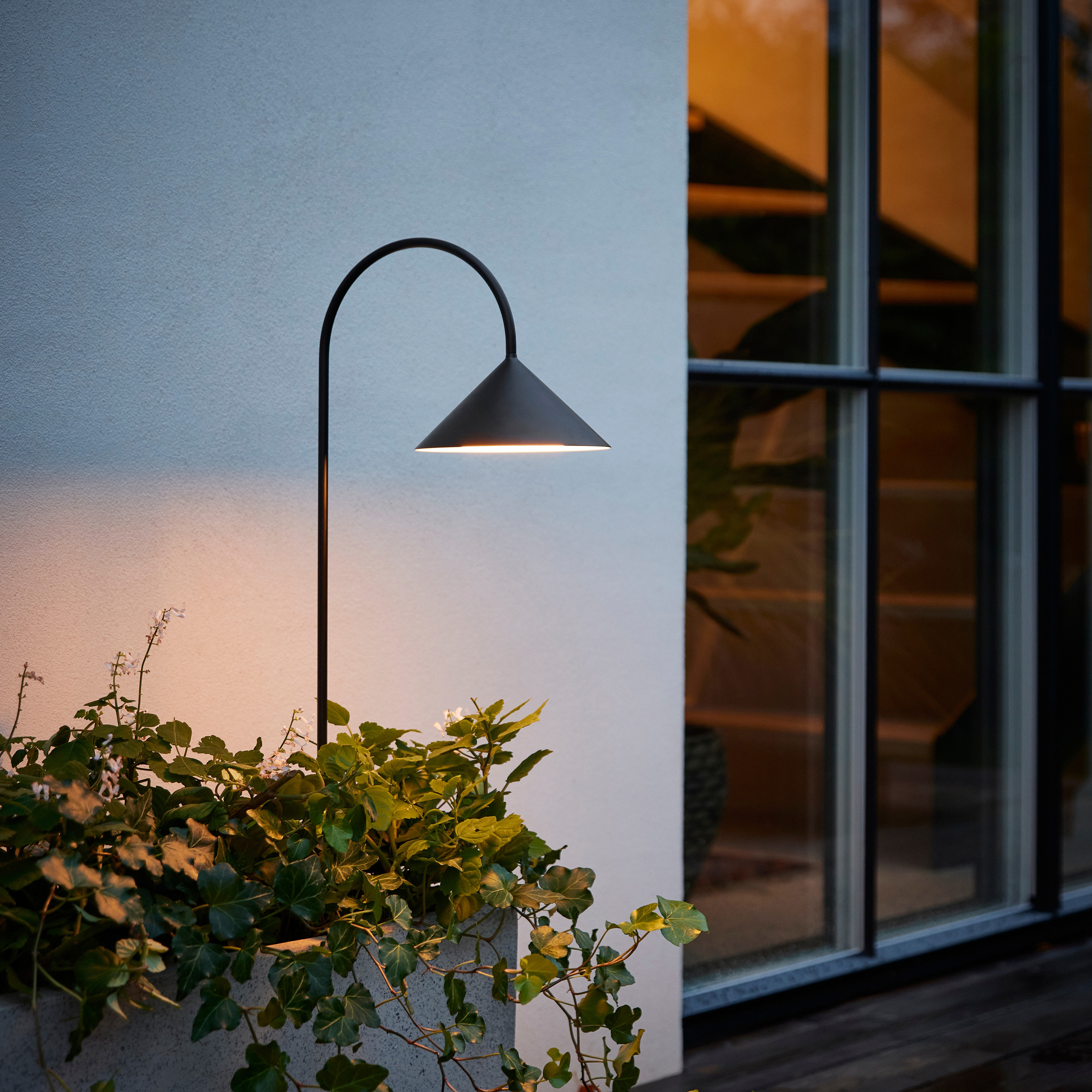 Frandsen Grasp Trädgårdslampa Matt Black 82cm