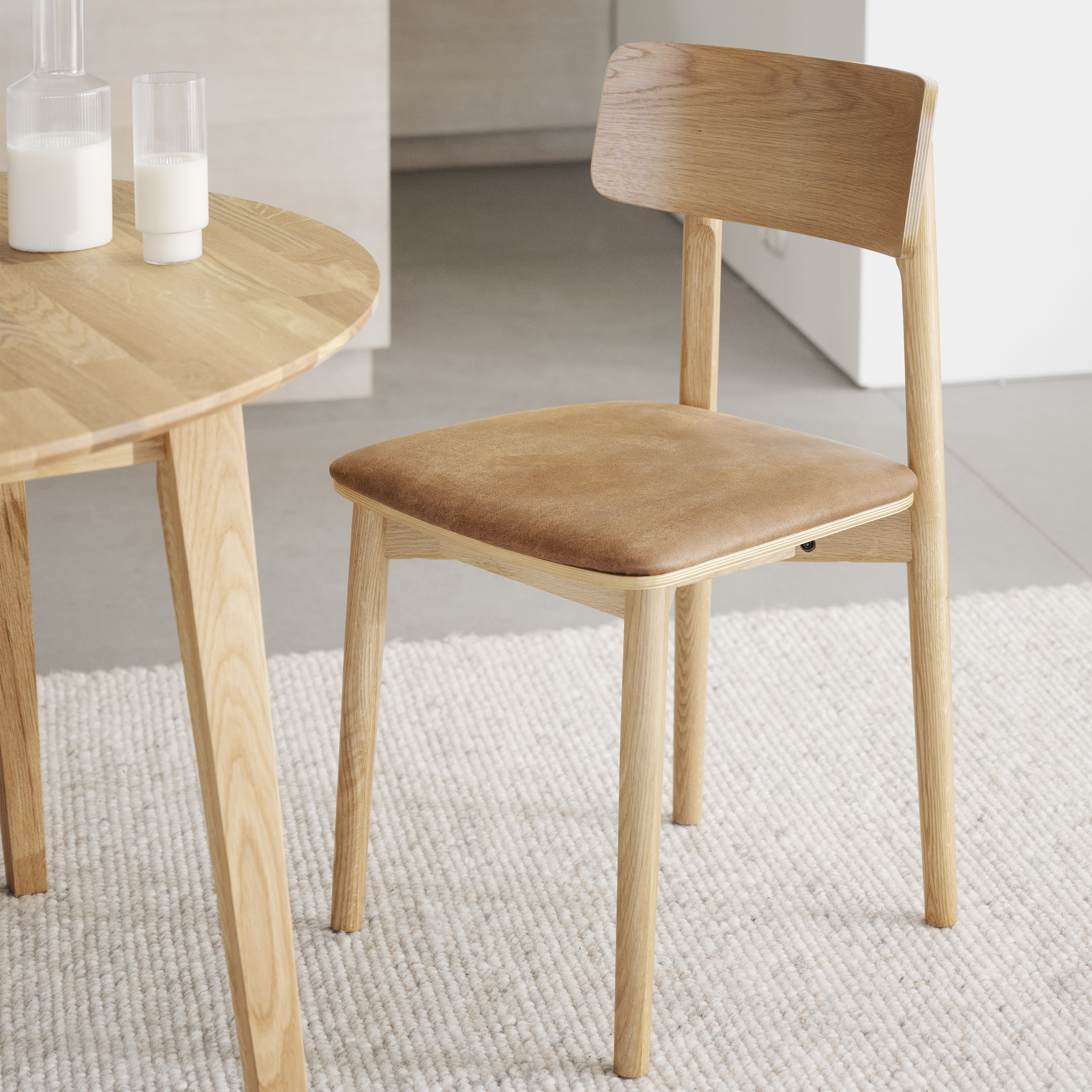 Rowico Home Wolcott Matstol Ek/Läder