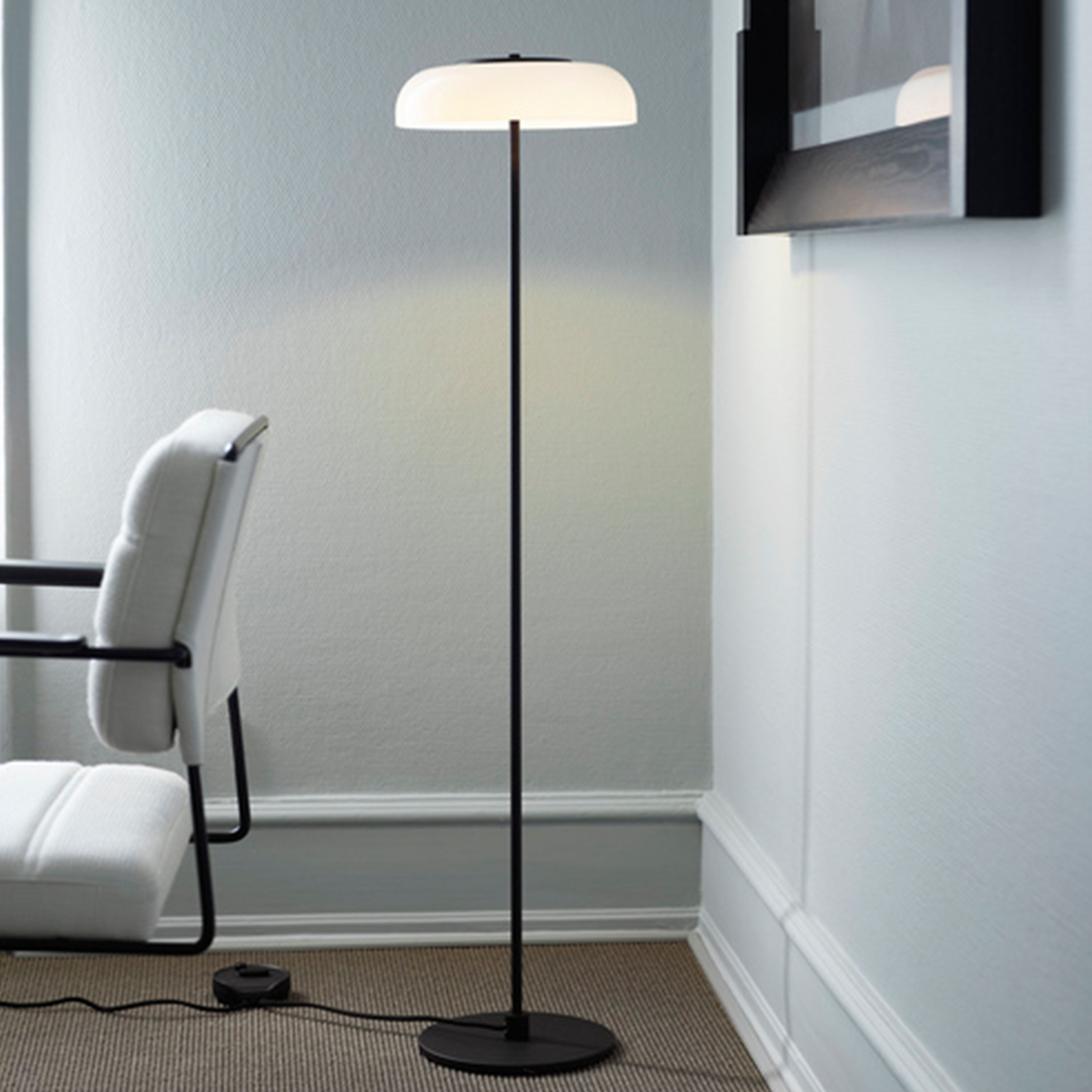 Nuura Blossi Golvlampa Black/Opal