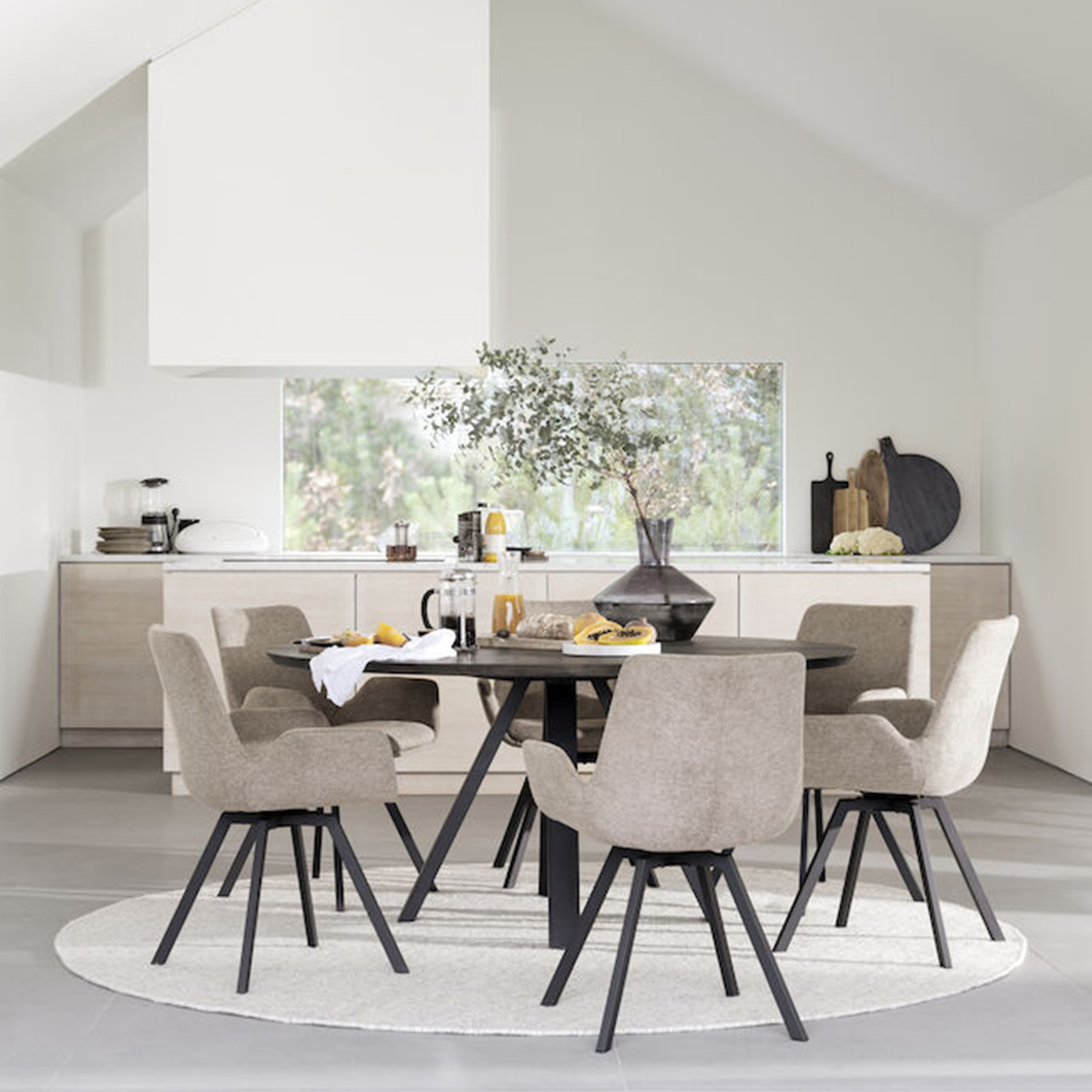 Rowico Home Carradale Esstisch V-Bein Braun/Schwarz Ø150