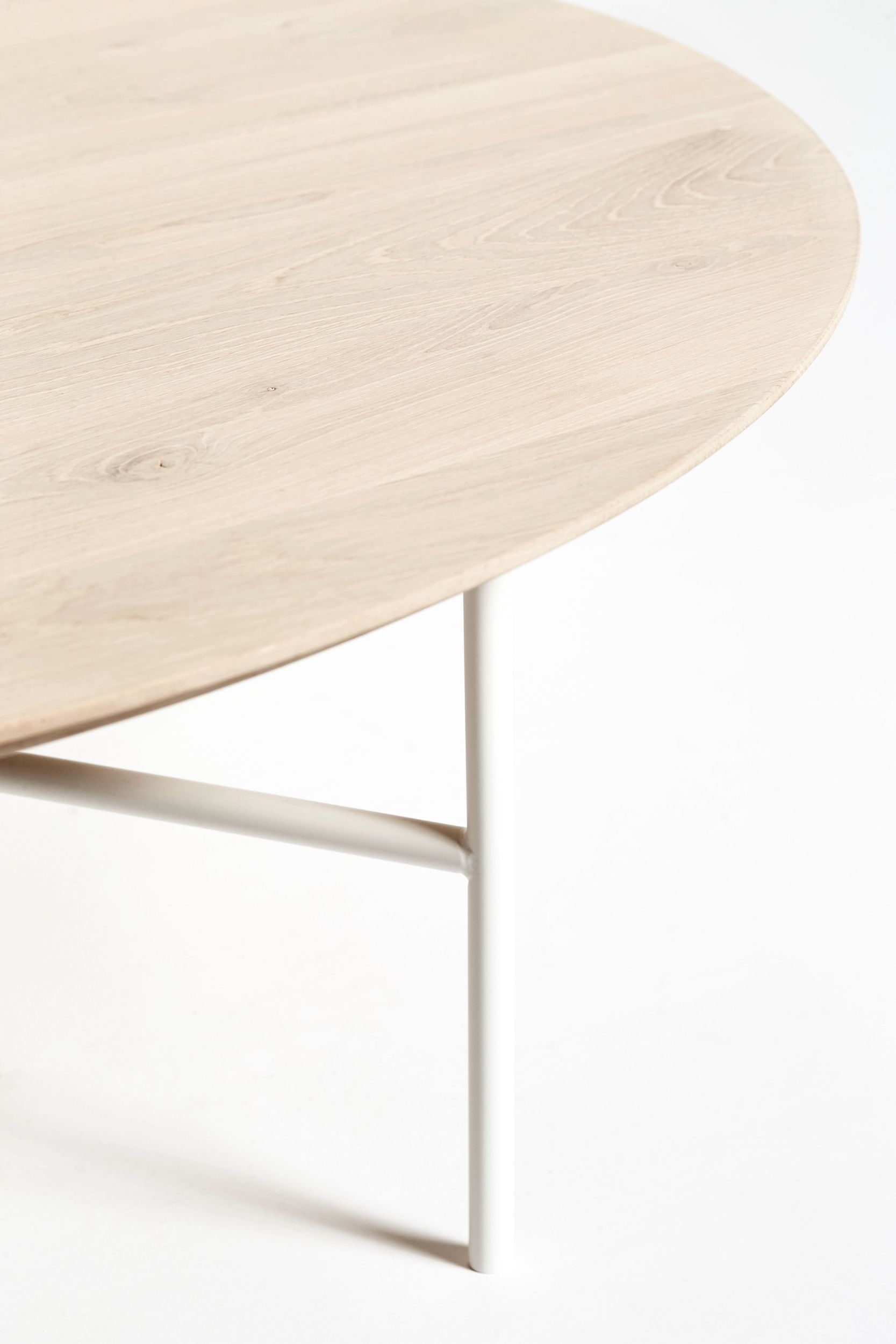 Mavis Tribeca Sidobord Såpad Ek/Vit Ø47