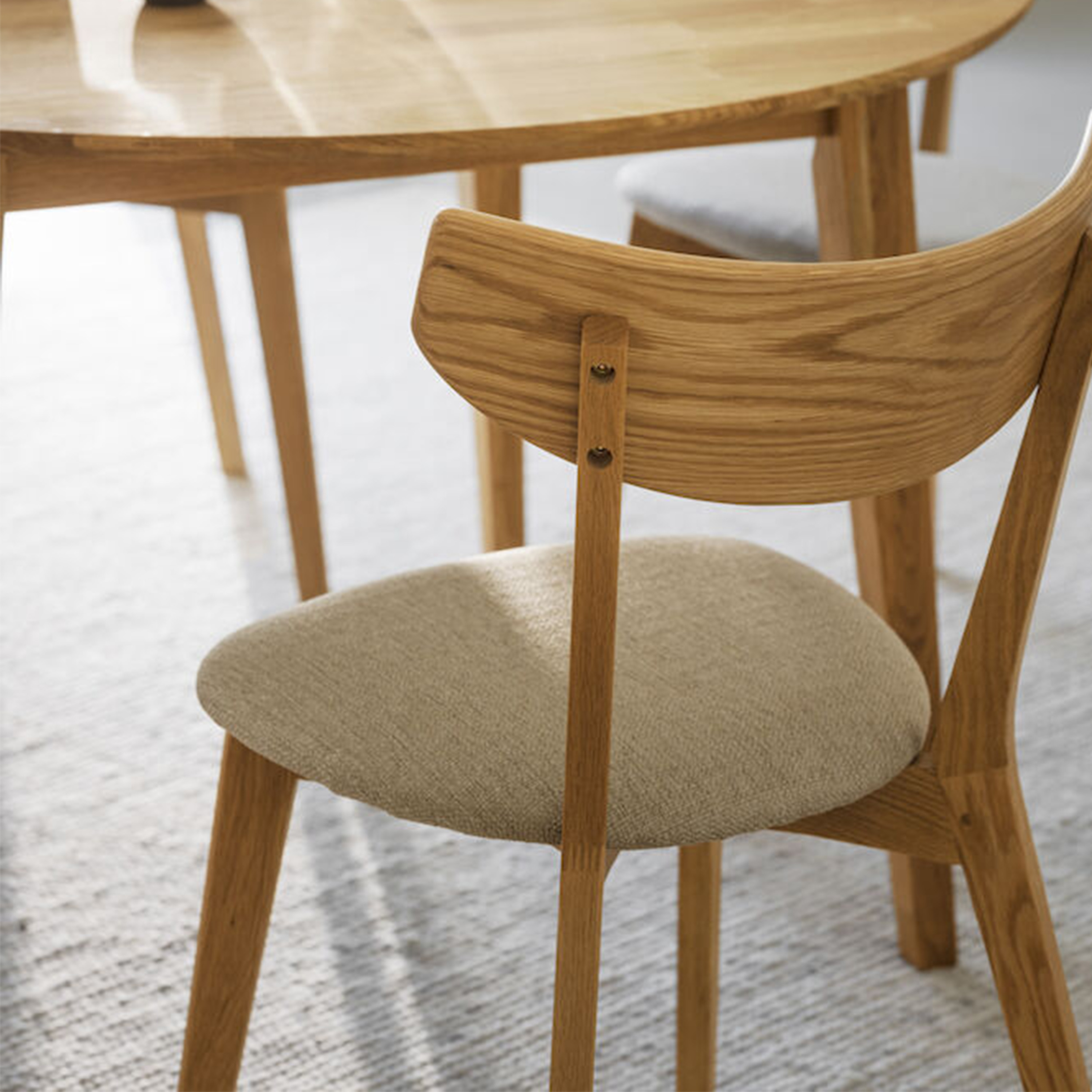 Rowico Home Ami Matstol Ek/Grå