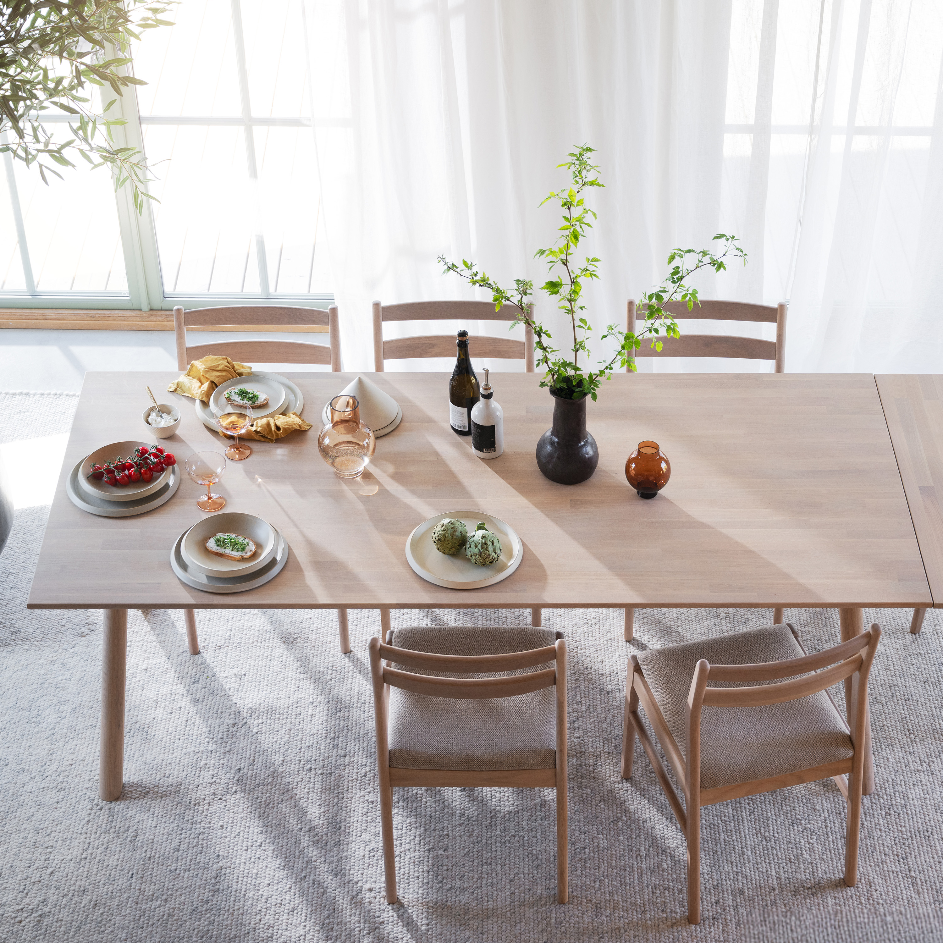 Rowico Home Clapperton Matbord Sandfärgad Ek 220x95