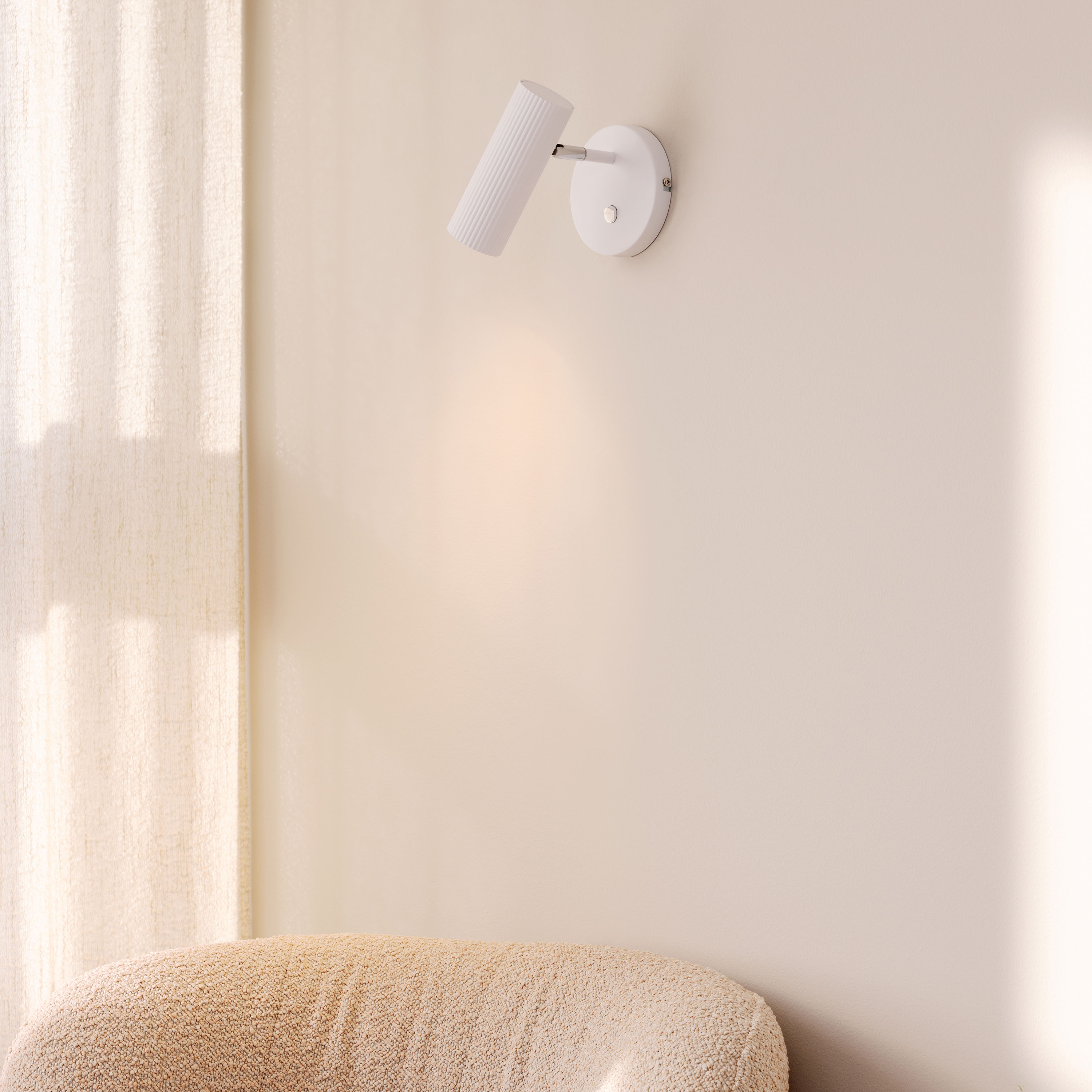 Globen Lighting Hubble Vägglampa Vit